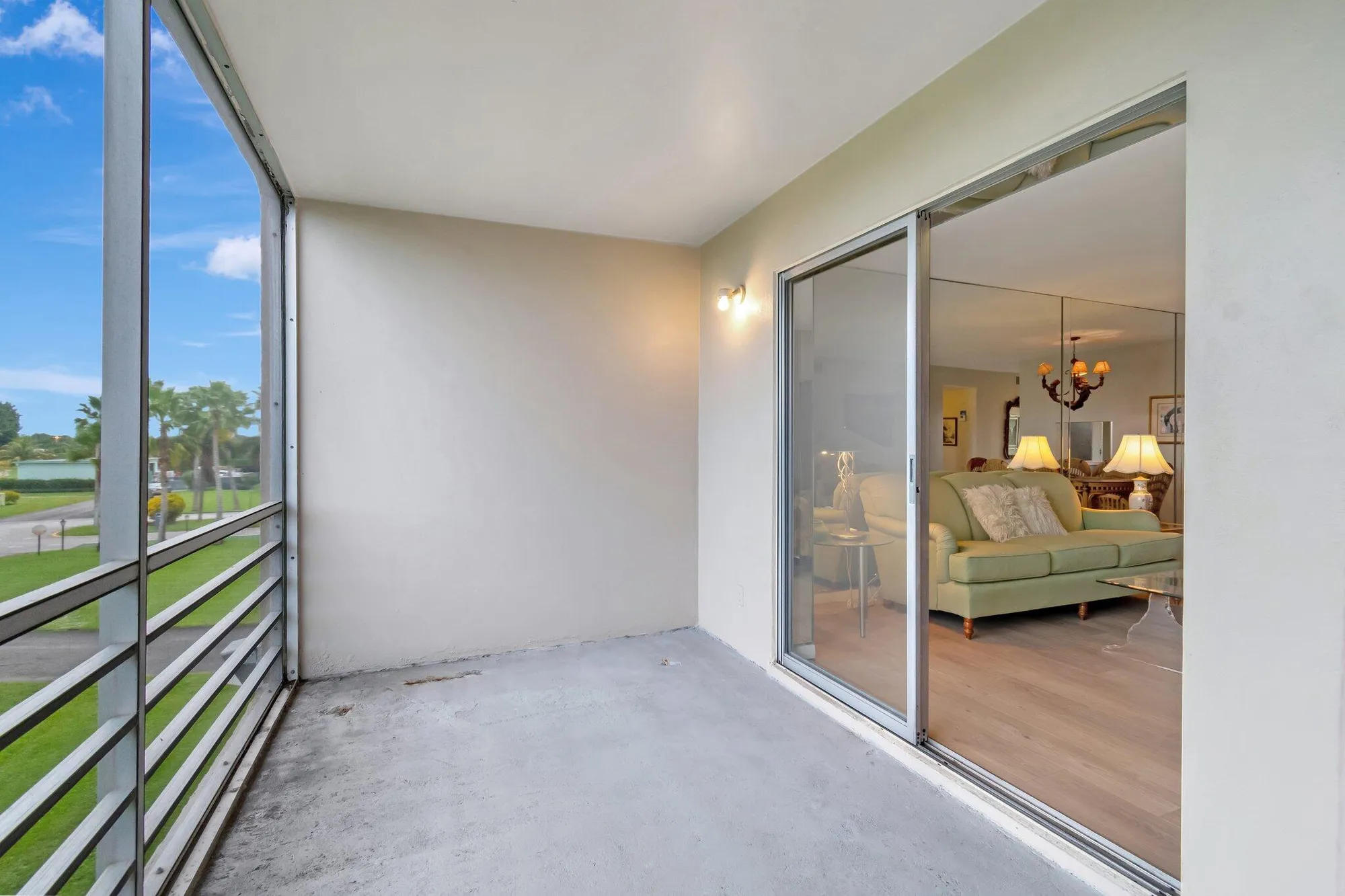 Property Slideshow image 28 of 46 | 2300 ne 1st ln apt 307, Boynton Beach, FL, 33435