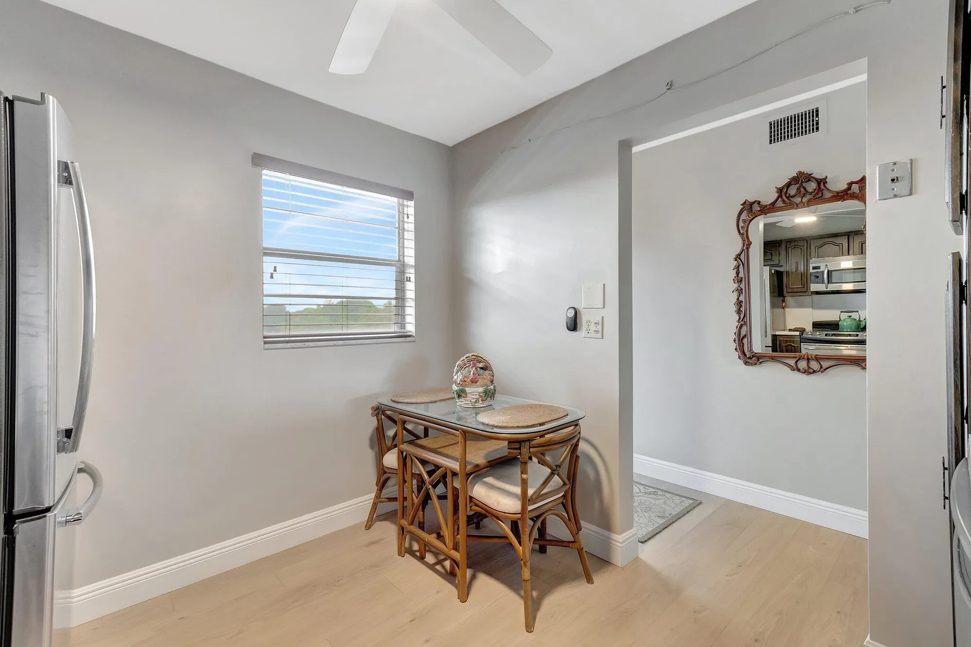 Property Slideshow image 17 of 46 | 2300 ne 1st ln apt 307, Boynton Beach, FL, 33435
