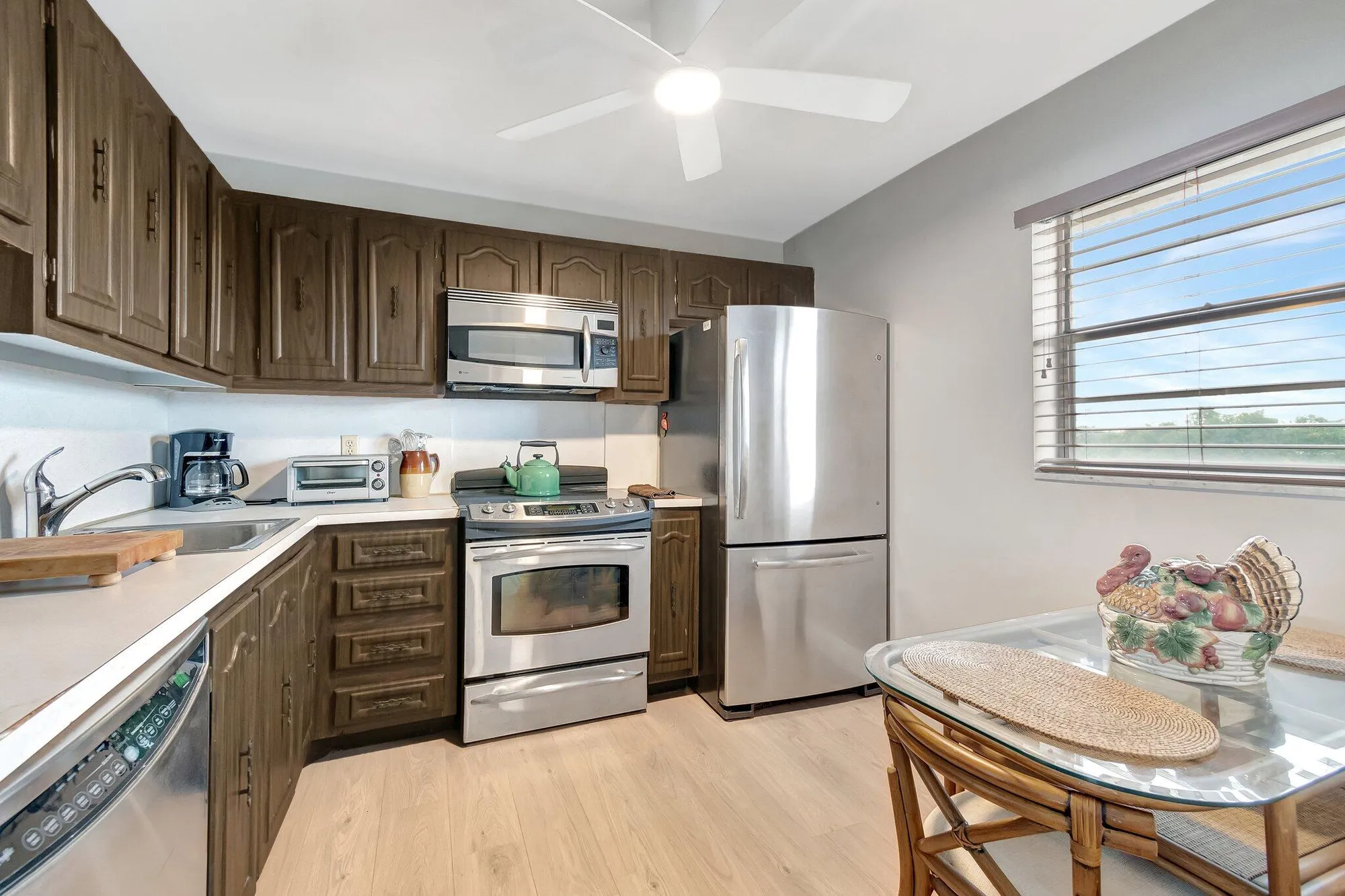 Property Slideshow image 16 of 46 | 2300 ne 1st ln apt 307, Boynton Beach, FL, 33435