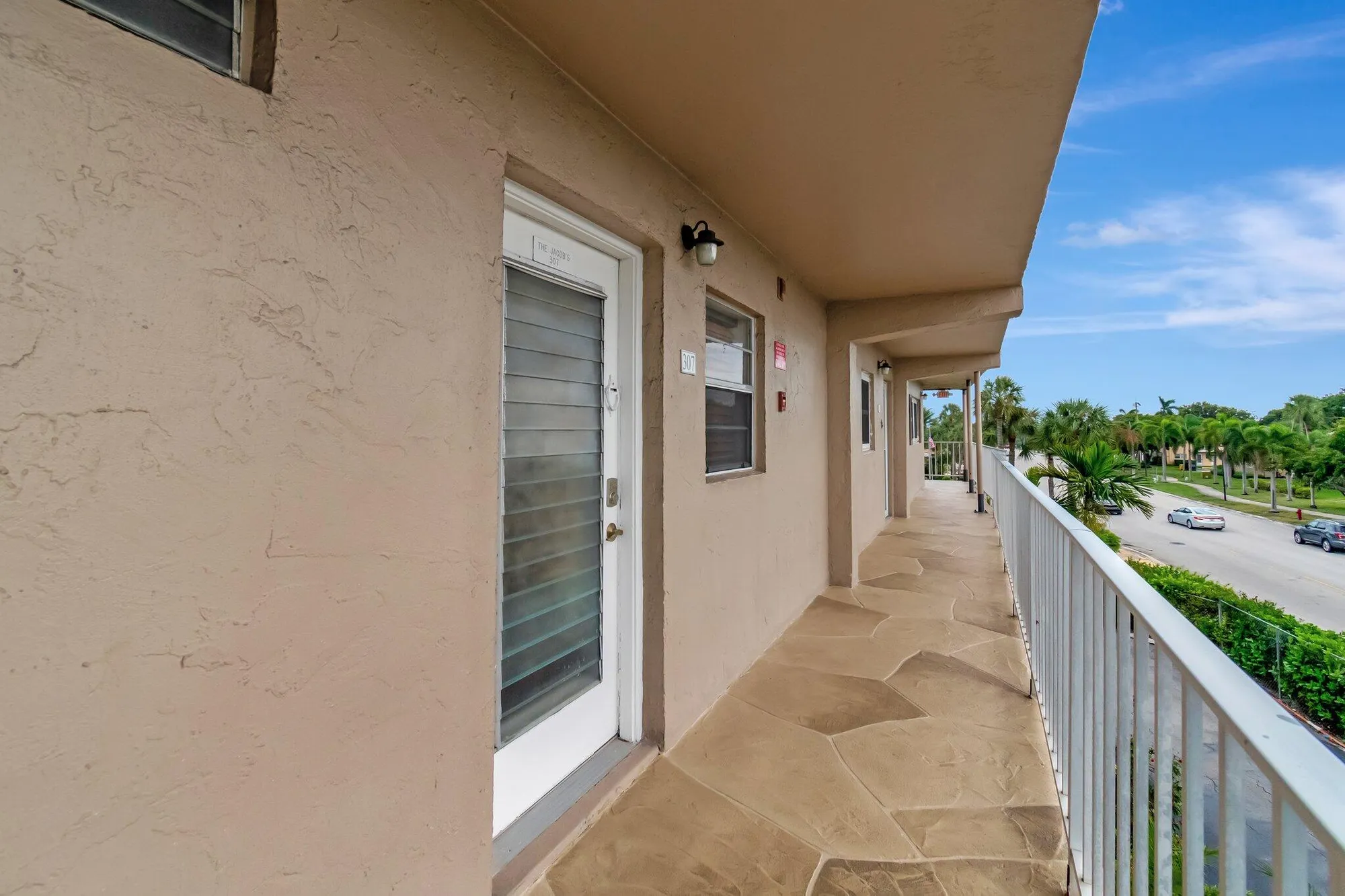 Property Slideshow image 36 of 46 | 2300 ne 1st ln apt 307, Boynton Beach, FL, 33435