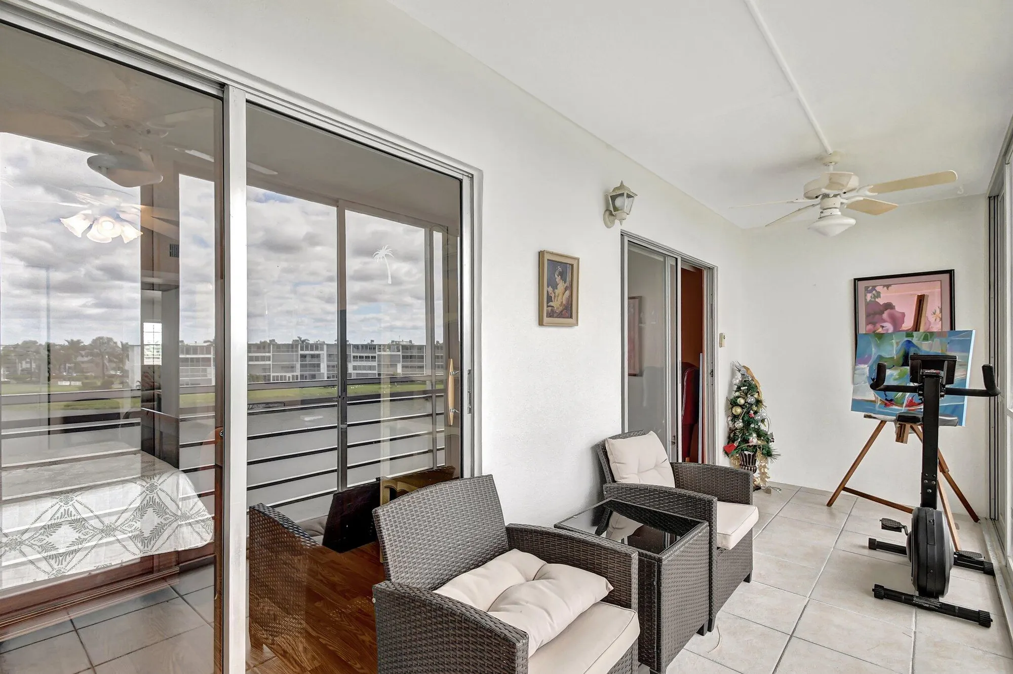 Property Slideshow image 10 of 22 | 4089 guildford e, Boca Raton, FL, 33434