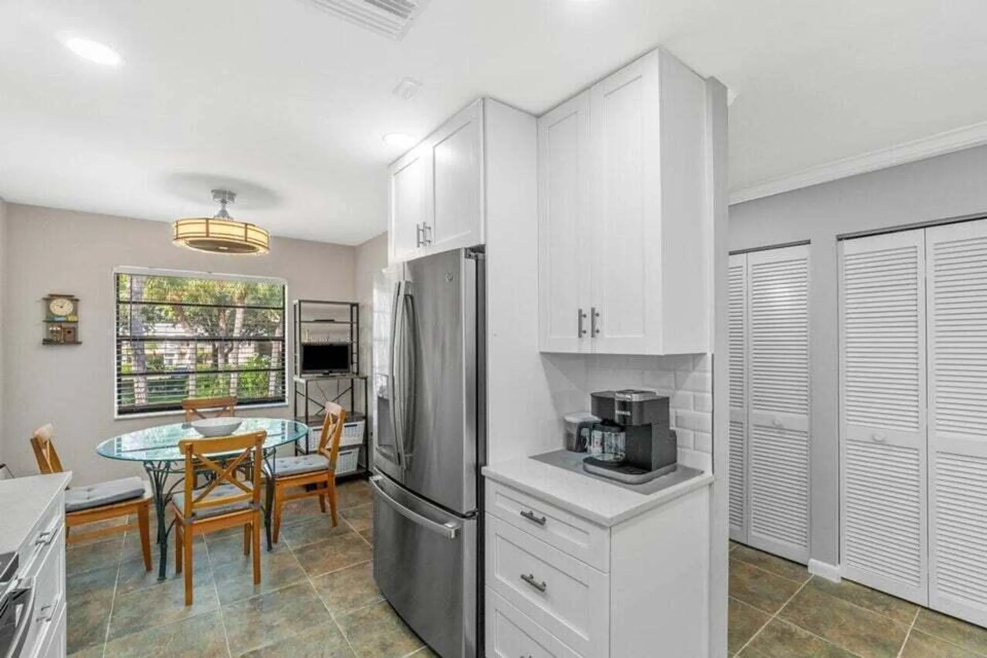 Property Slideshow image 5 of 43 | 25 stratford dr d, Boynton Beach, FL, 33436