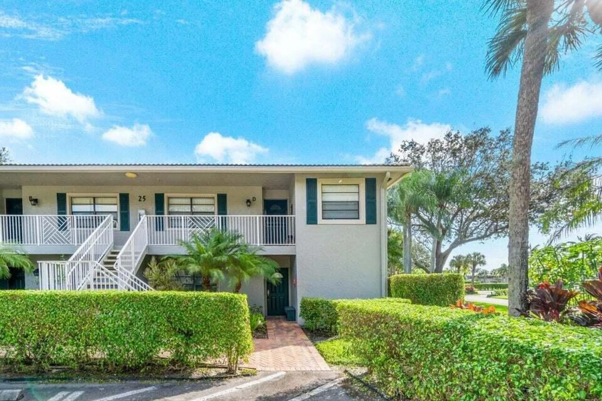 Property Slideshow image 1 of 43 | 25 stratford dr d, Boynton Beach, FL, 33436