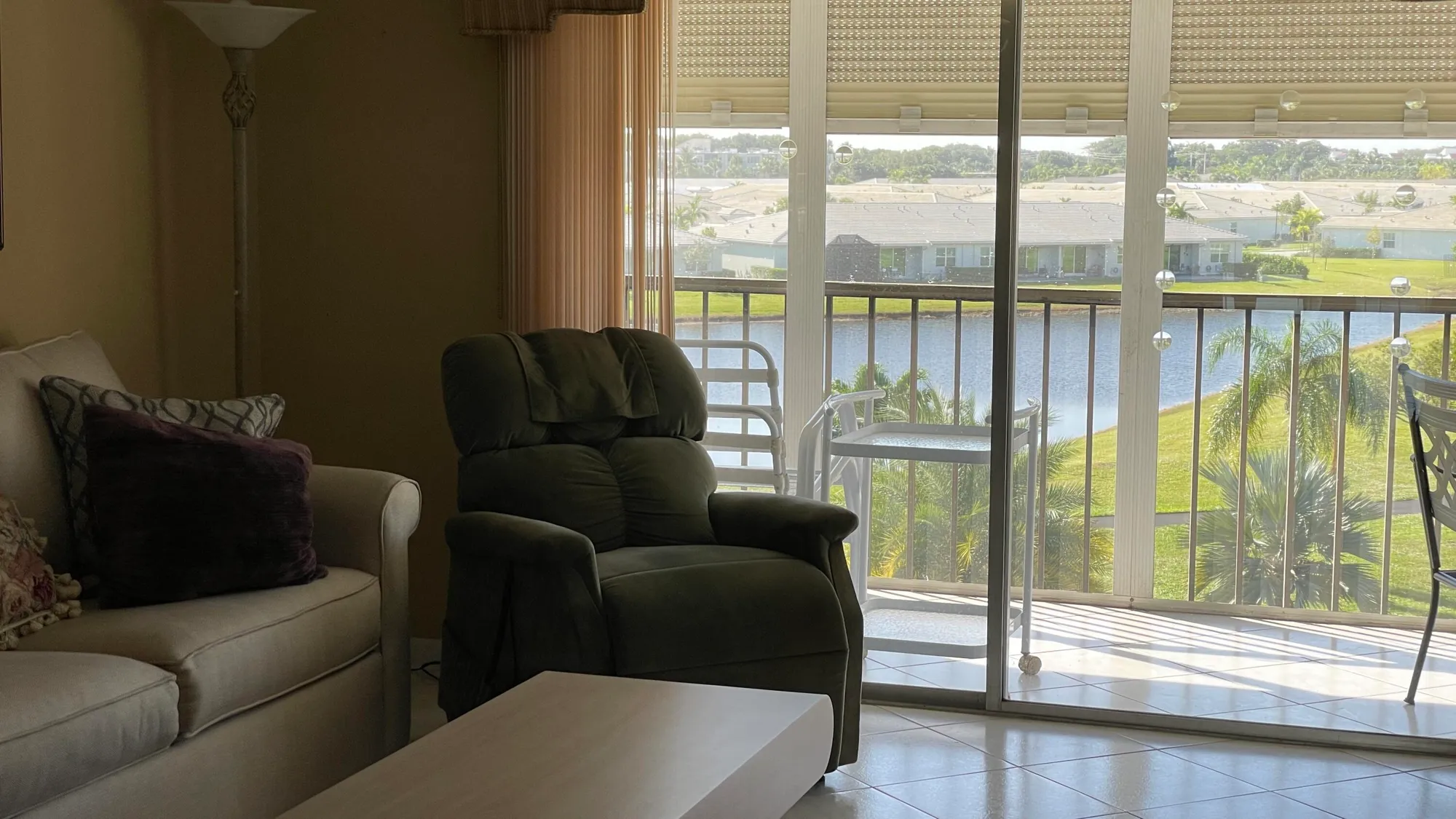 Property Slideshow image 38 of 41 | 6936 huntington ln 405, Delray Beach, FL, 33446