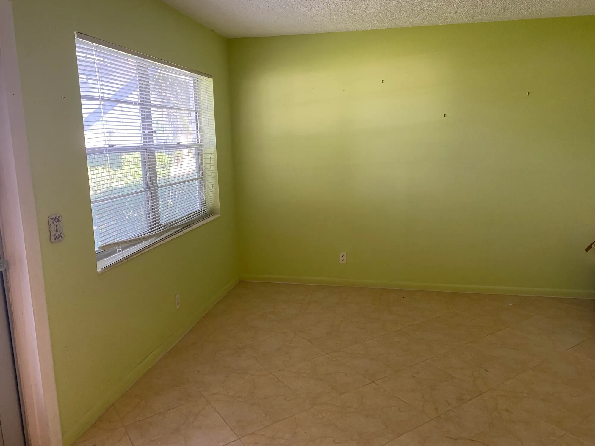 Property Slideshow image 3 of 40 | 95 cambridge e unit e, West Palm Beach, FL, 33417