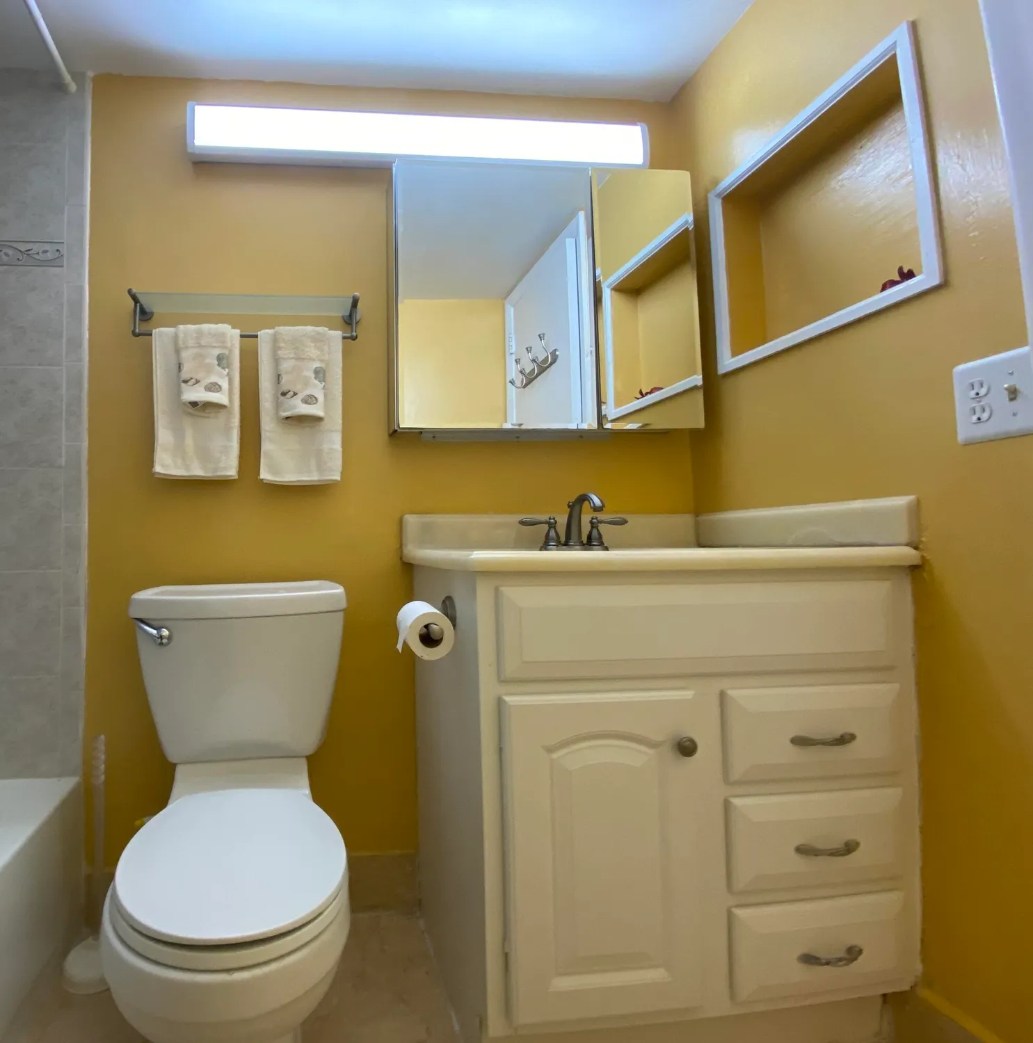 Property Slideshow image 26 of 40 | 95 cambridge e unit e, West Palm Beach, FL, 33417