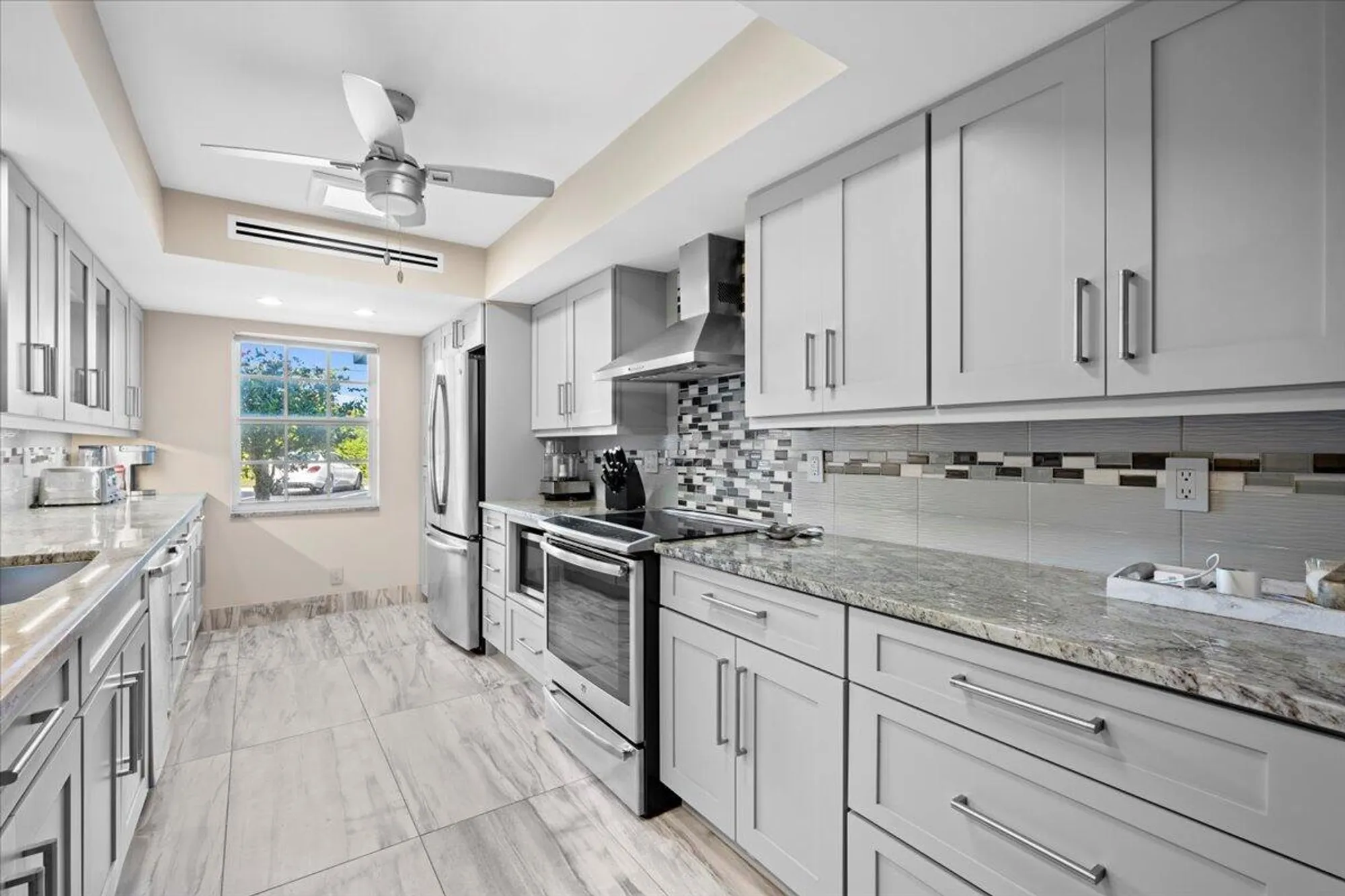 Property Slideshow image 12 of 40 | 1252 sugar sands blvd apt 132, Riviera Beach, FL, 33404