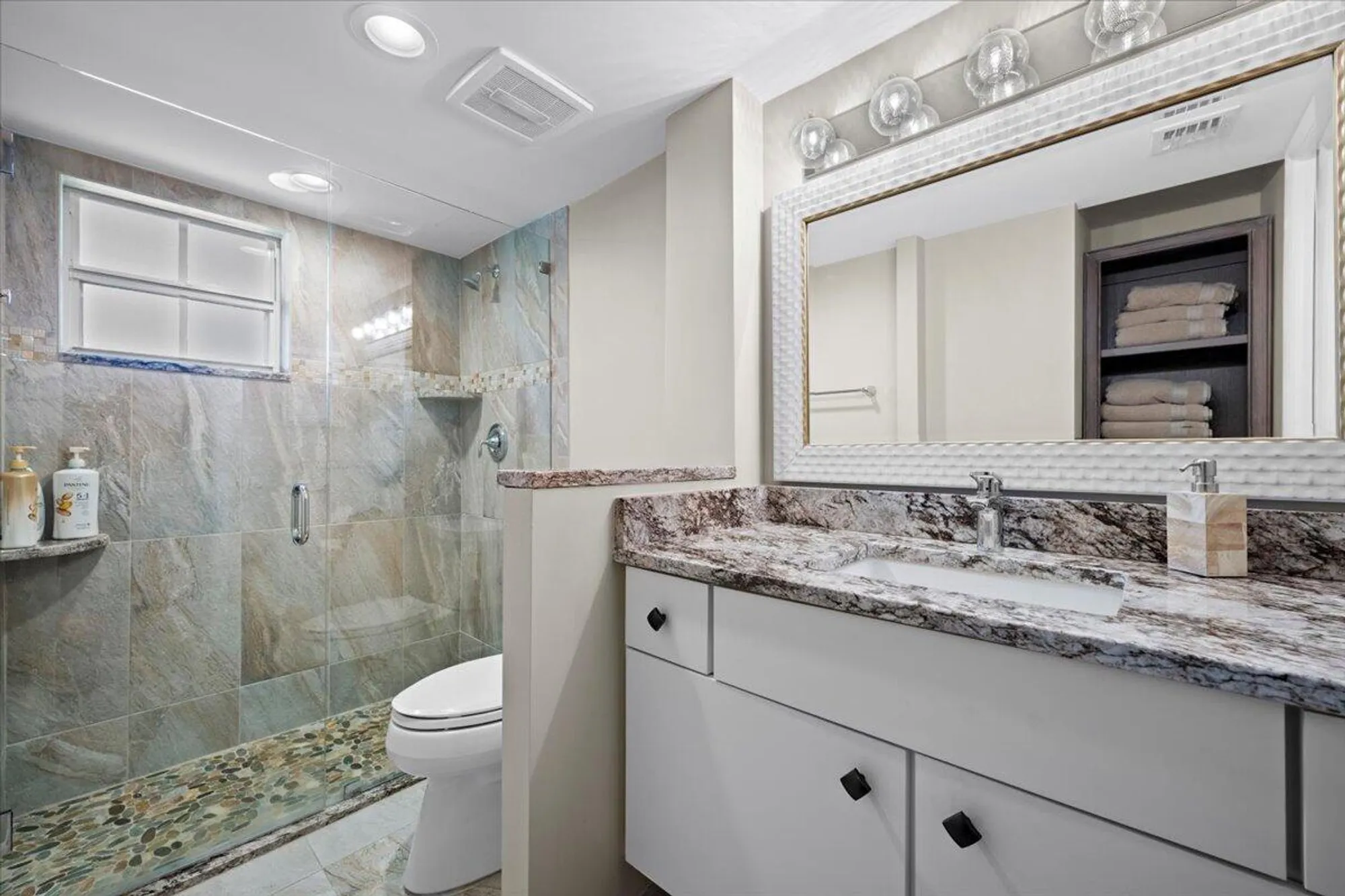 Property Slideshow image 20 of 40 | 1252 sugar sands blvd apt 132, Riviera Beach, FL, 33404