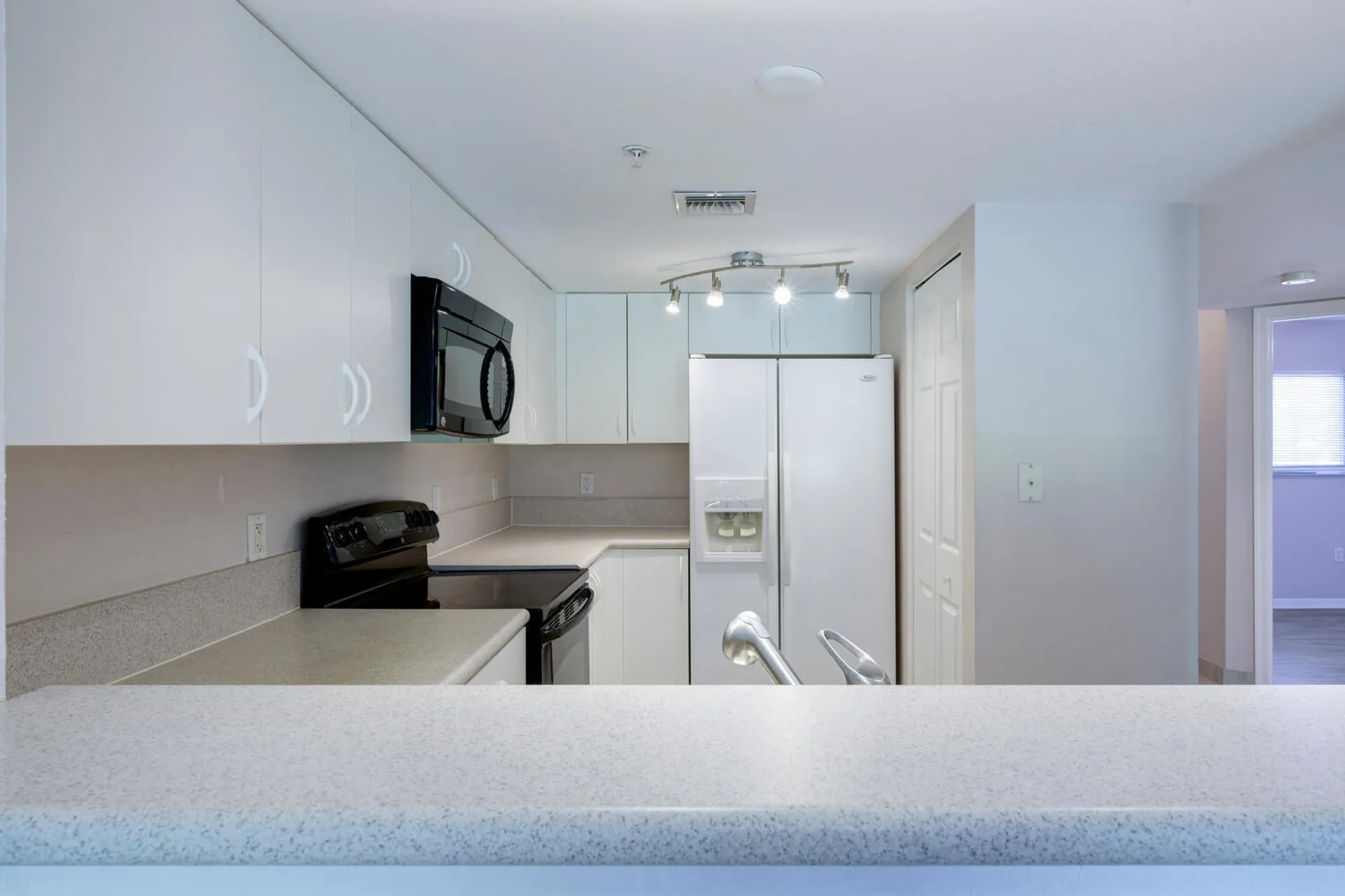Property Slideshow image 11 of 19 | 3474 cypress trl f103, West Palm Beach, FL, 33417