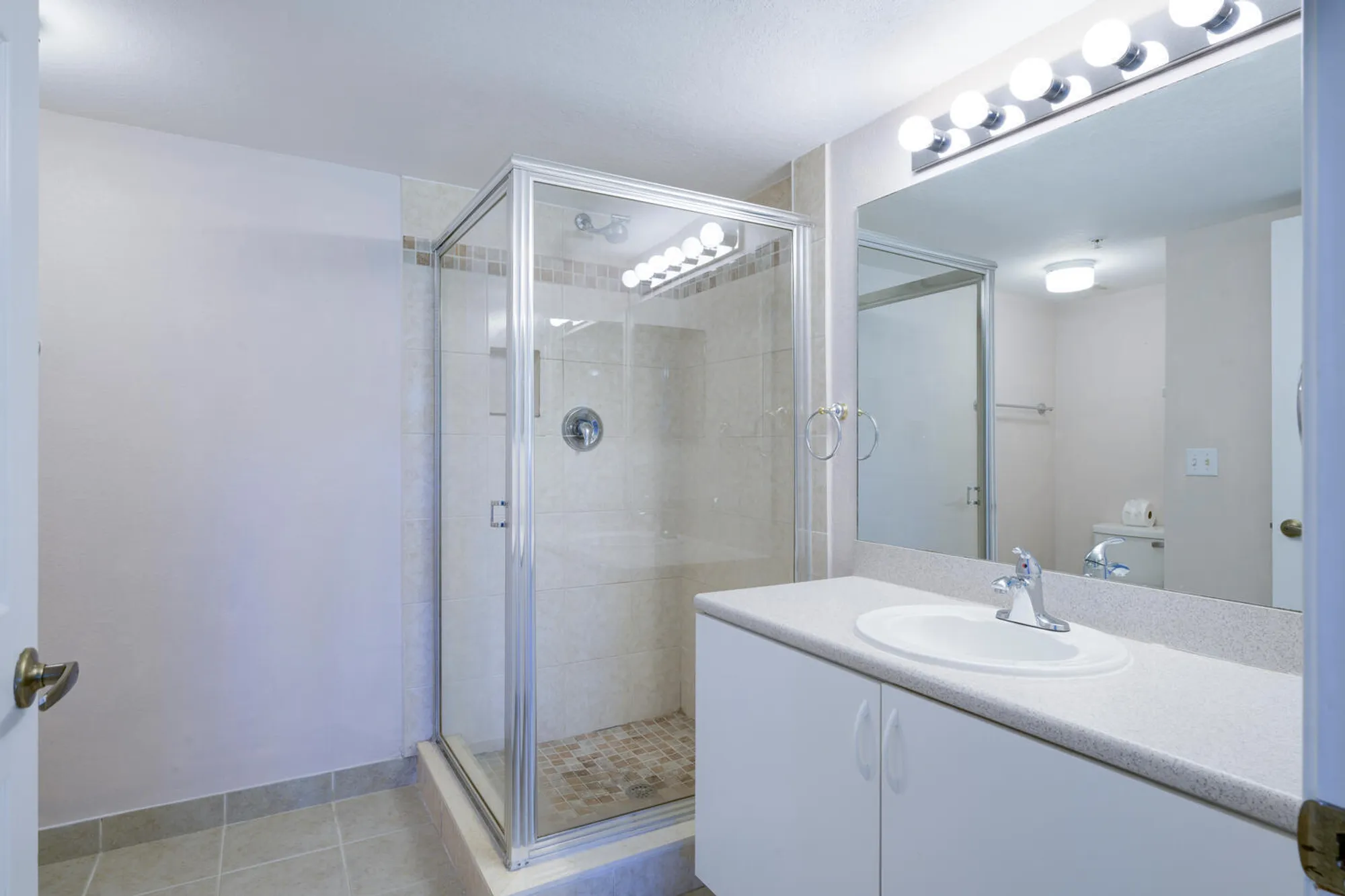 Property Slideshow image 14 of 19 | 3474 cypress trl f103, West Palm Beach, FL, 33417