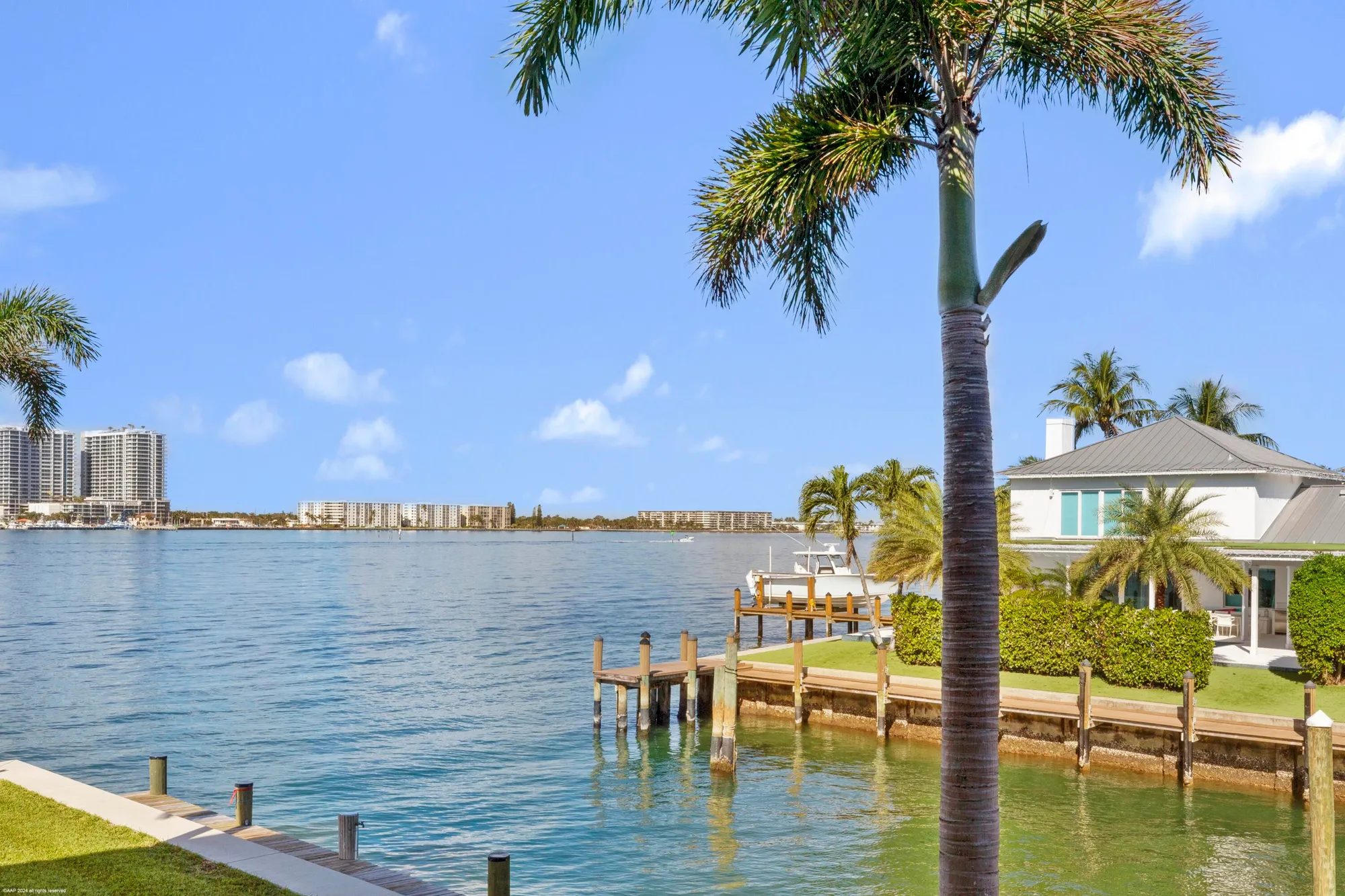 Property Slideshow image 4 of 67 | 1030 sugar sands blvd apt 267, Riviera Beach, FL, 33404