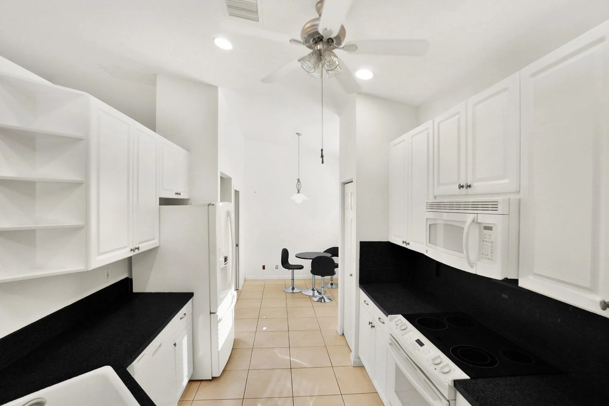 Property Slideshow image 9 of 21 | 318 nw toscane trl, Port Saint Lucie, FL, 34986