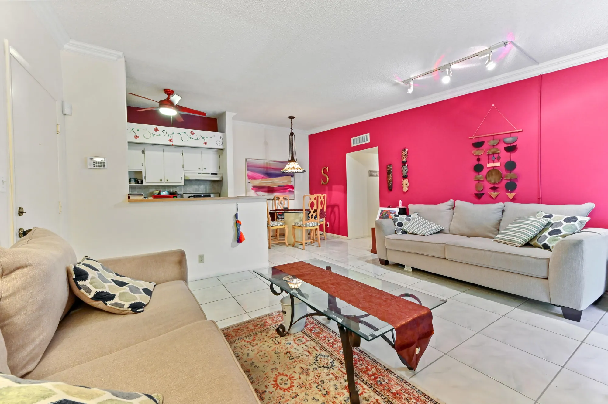 Property Slideshow image 6 of 50 | 15500 lakes of delray blvd apt 207, Delray Beach, FL, 33484
