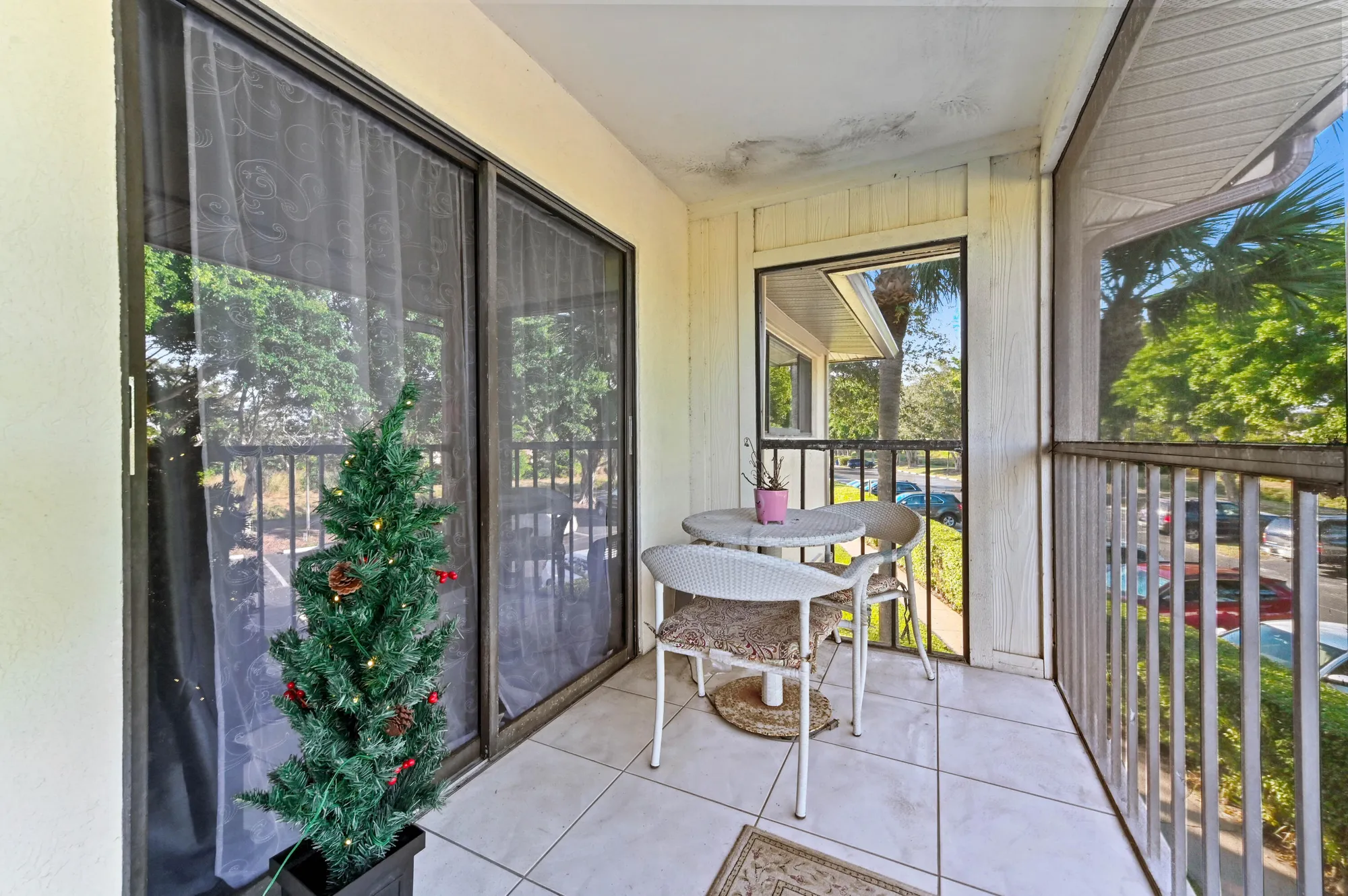 Property Slideshow image 12 of 50 | 15500 lakes of delray blvd apt 207, Delray Beach, FL, 33484