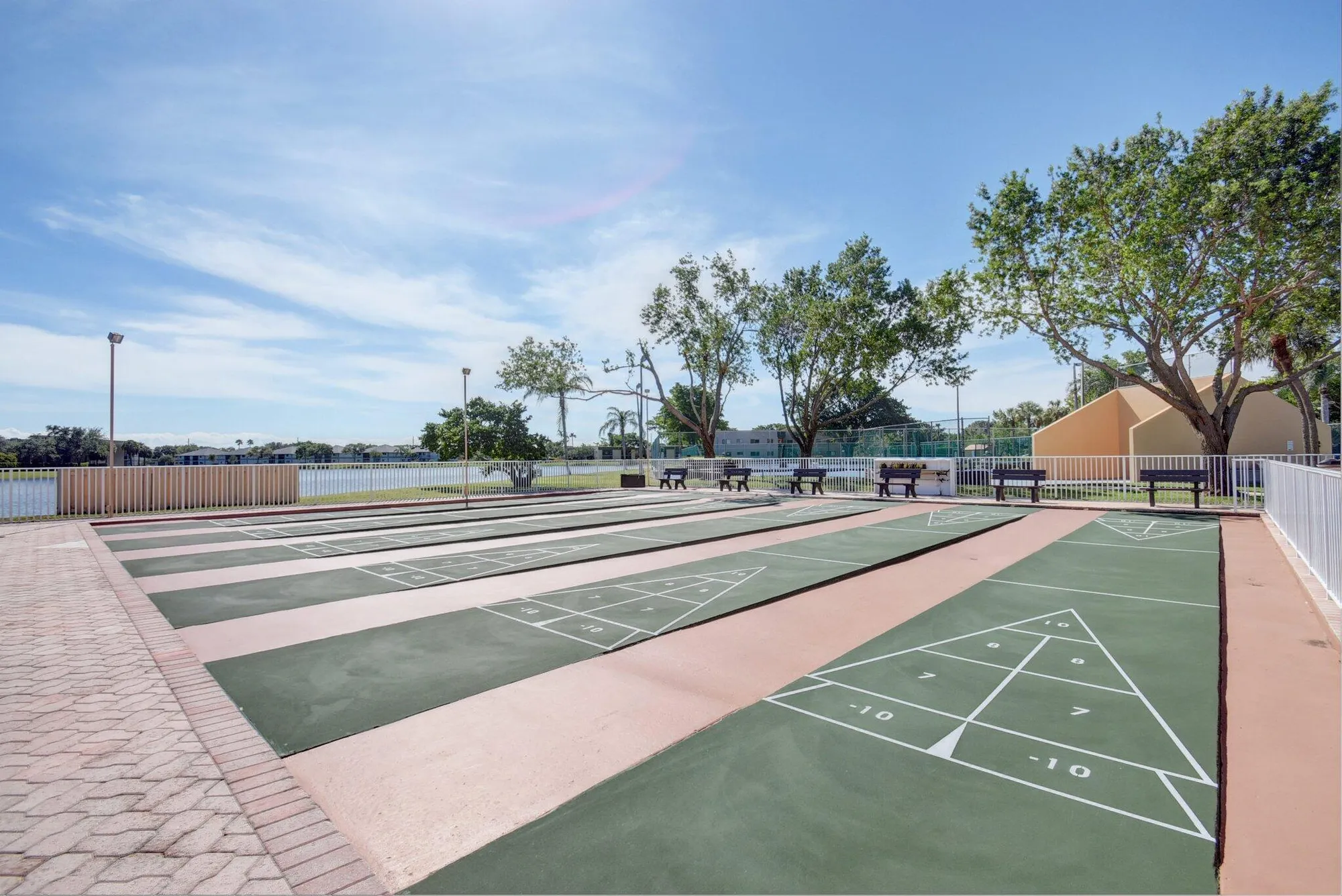 Property Slideshow image 38 of 50 | 15500 lakes of delray blvd apt 207, Delray Beach, FL, 33484