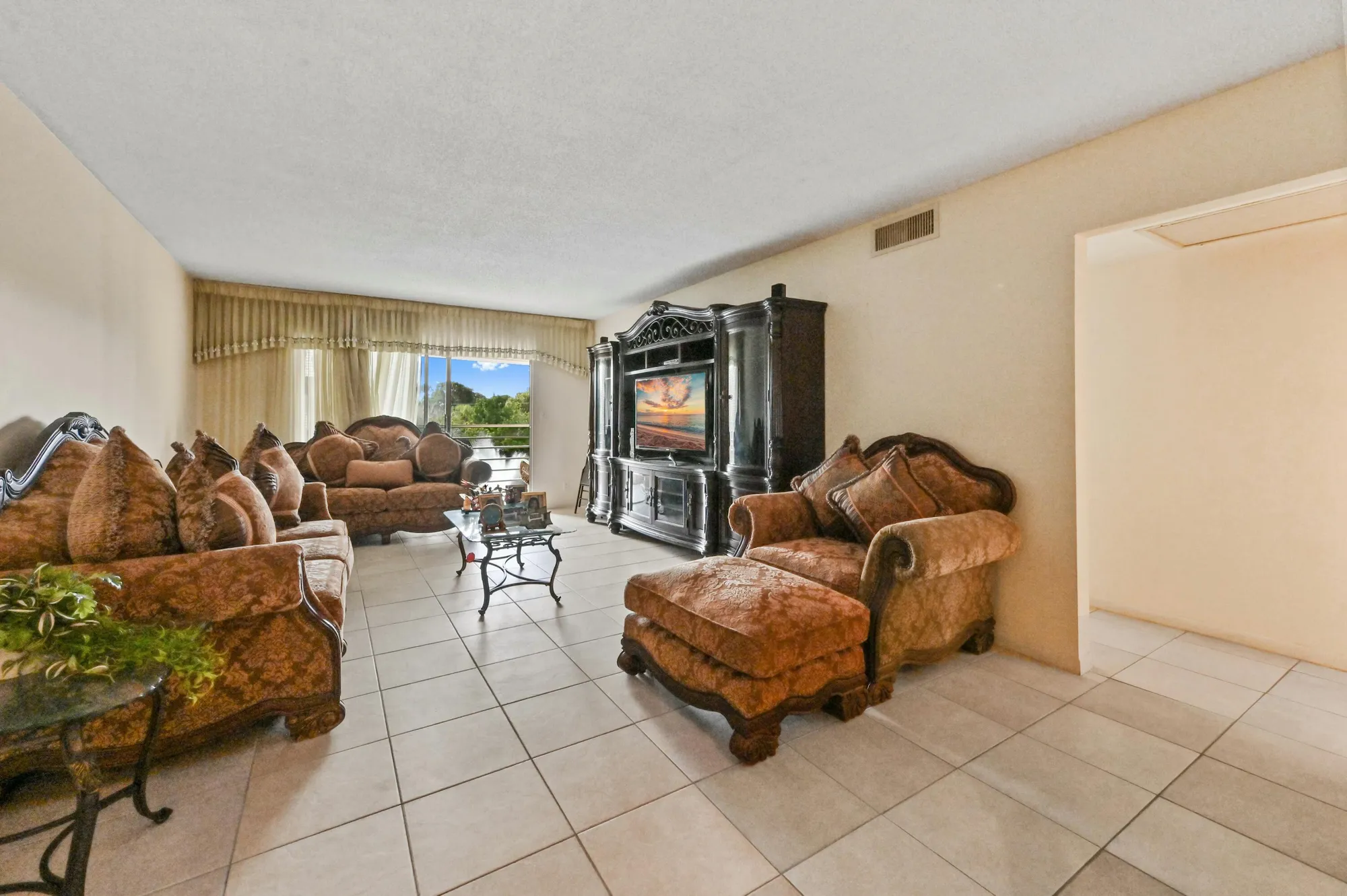 Property Slideshow image 7 of 35 | 2503 antigua ter c3, Coconut Creek, FL, 33066