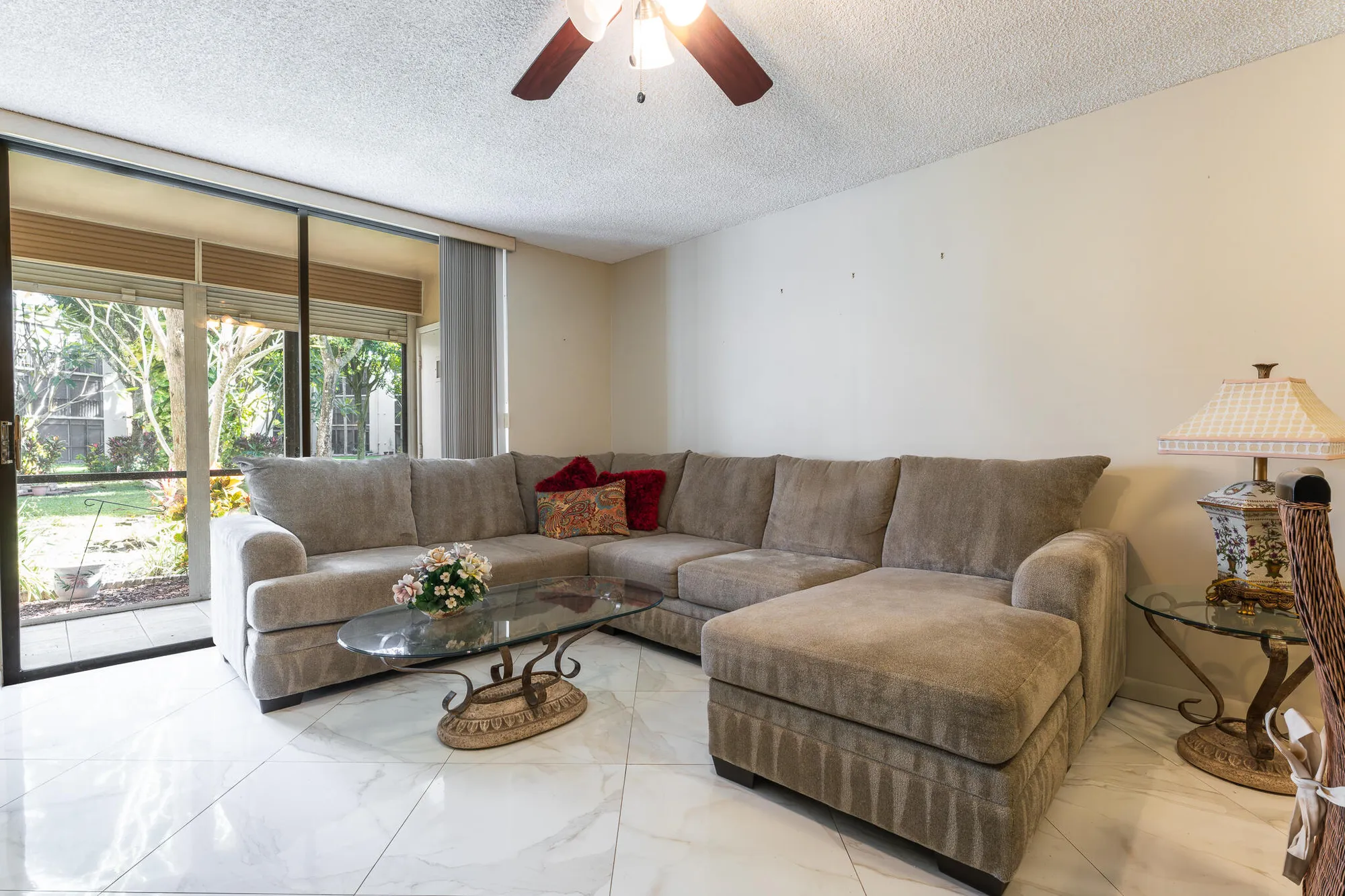 Property Slideshow image 9 of 37 | 5250 las verdes cir apt 116, Delray Beach, FL, 33484