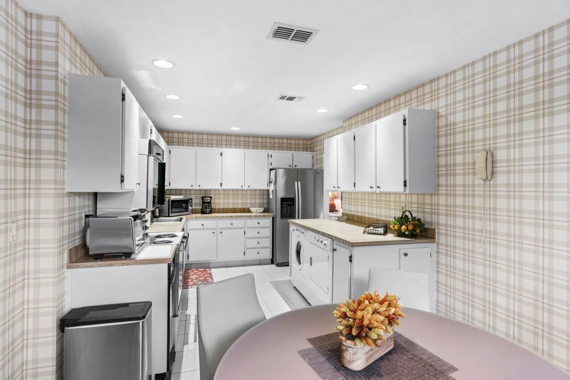 Property Slideshow image 18 of 46 | 20 westgate ln b, Boynton Beach, FL, 33436