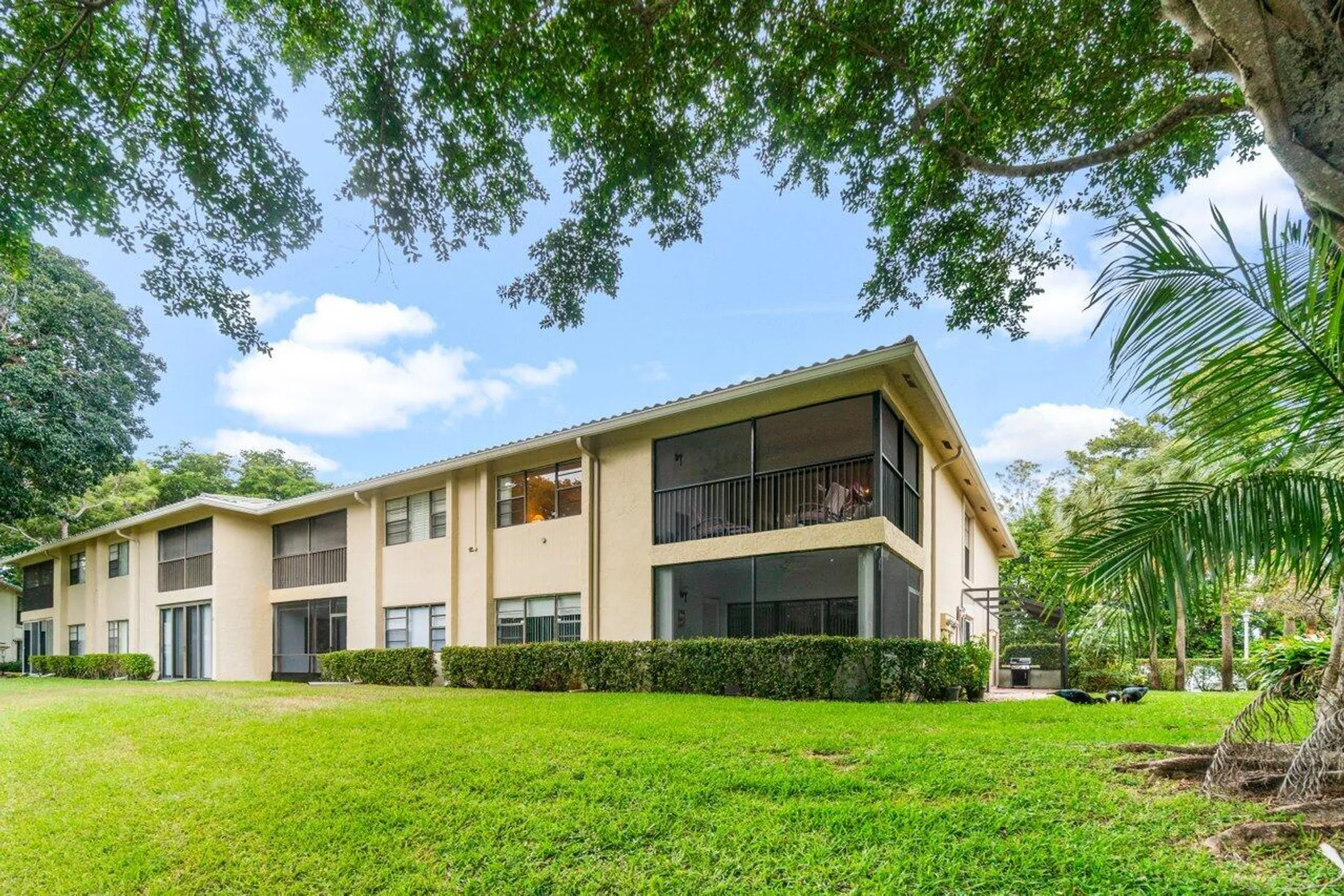 Property Slideshow image 25 of 46 | 20 westgate ln b, Boynton Beach, FL, 33436