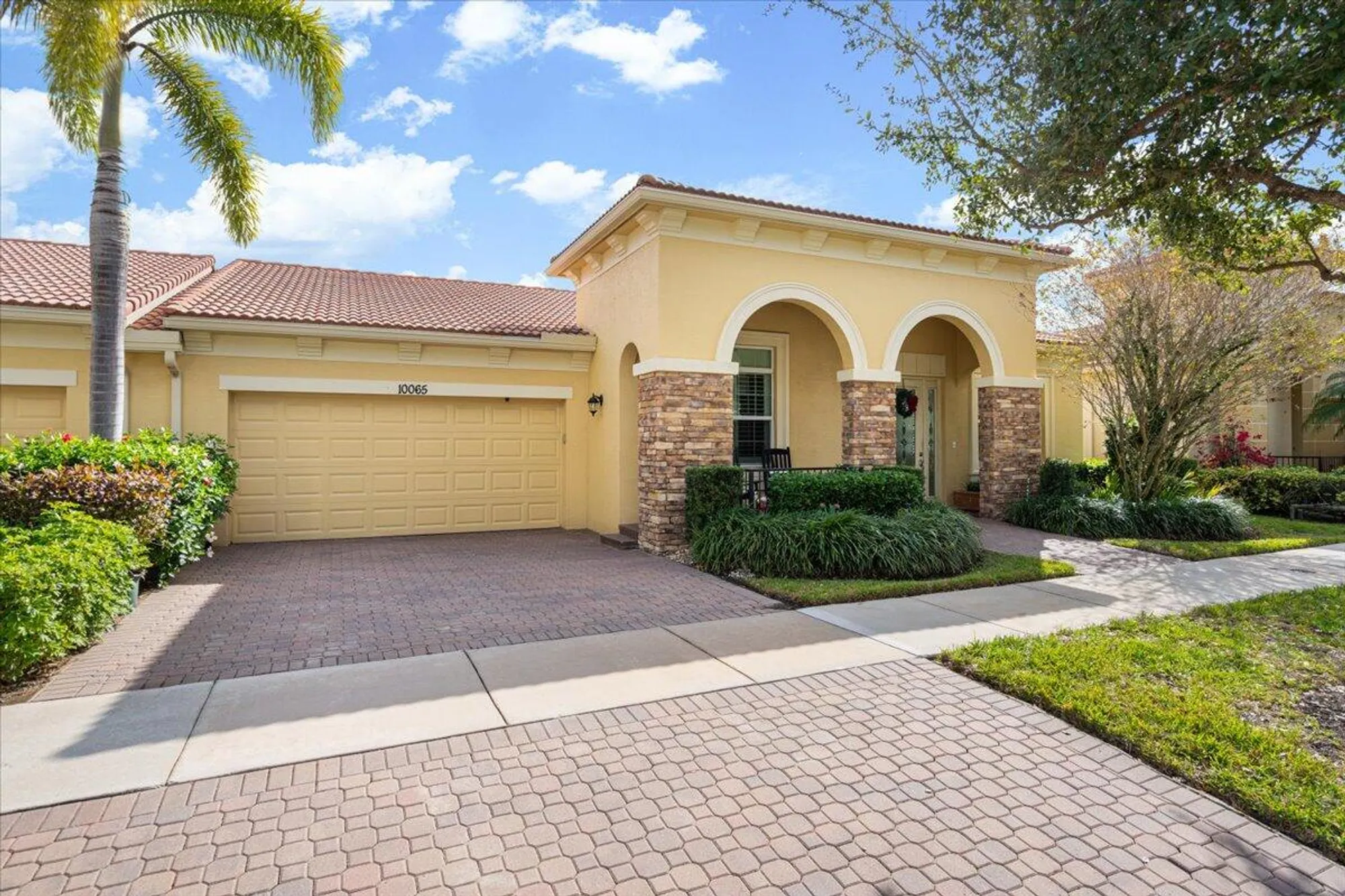 Property Slideshow image 3 of 76 | 10065 sw duccio ln, Port Saint Lucie, FL, 34986