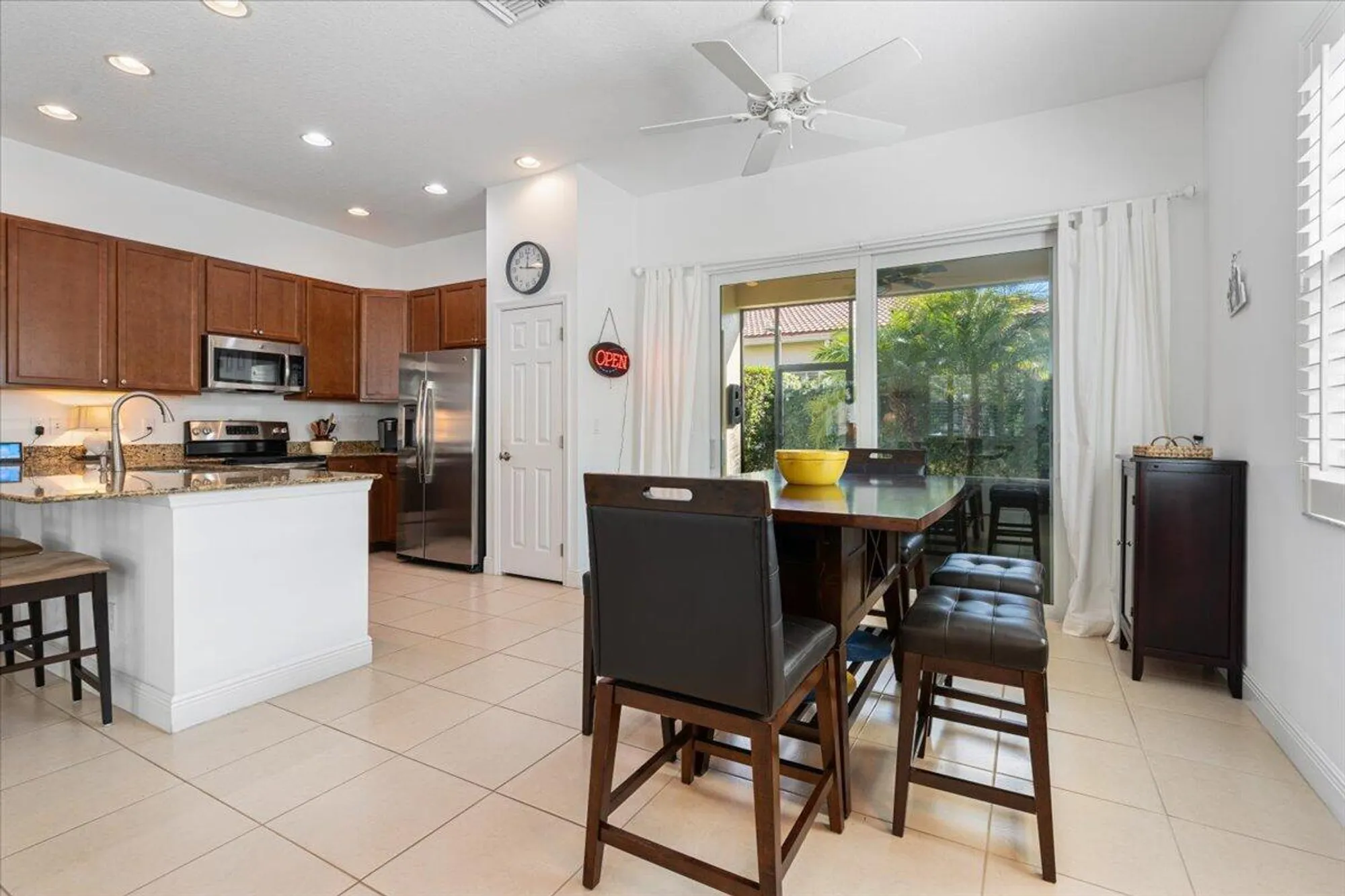 Property Slideshow image 12 of 76 | 10065 sw duccio ln, Port Saint Lucie, FL, 34986