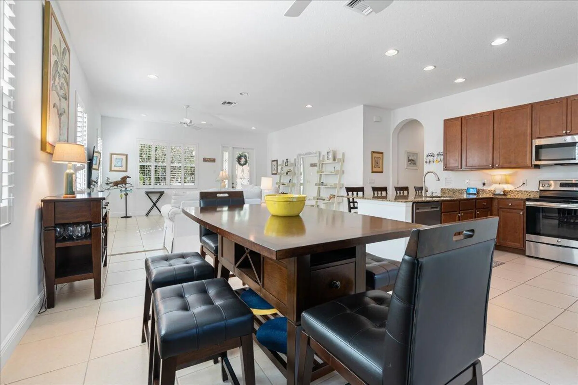 Property Slideshow image 13 of 76 | 10065 sw duccio ln, Port Saint Lucie, FL, 34986