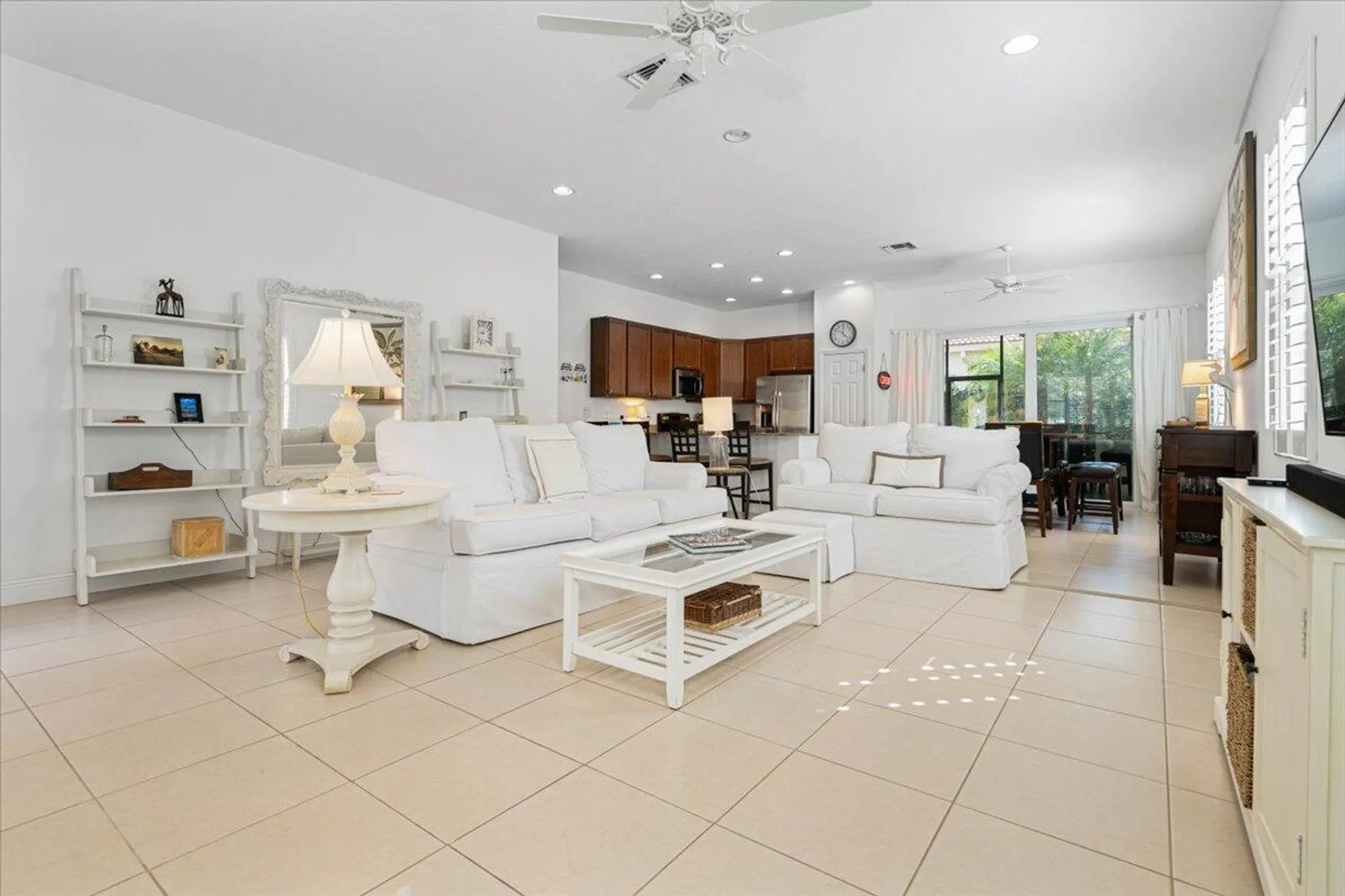 Property Slideshow image 10 of 76 | 10065 sw duccio ln, Port Saint Lucie, FL, 34986