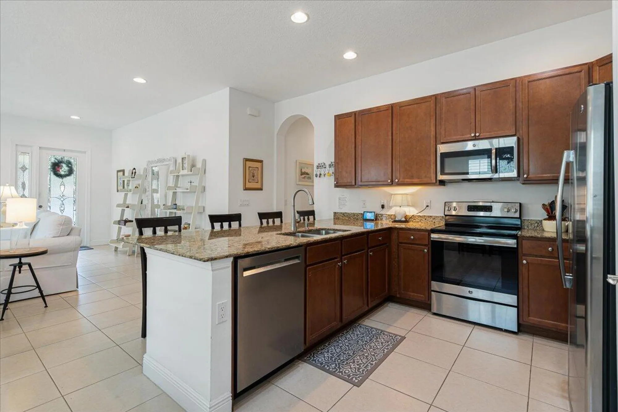Property Slideshow image 17 of 76 | 10065 sw duccio ln, Port Saint Lucie, FL, 34986