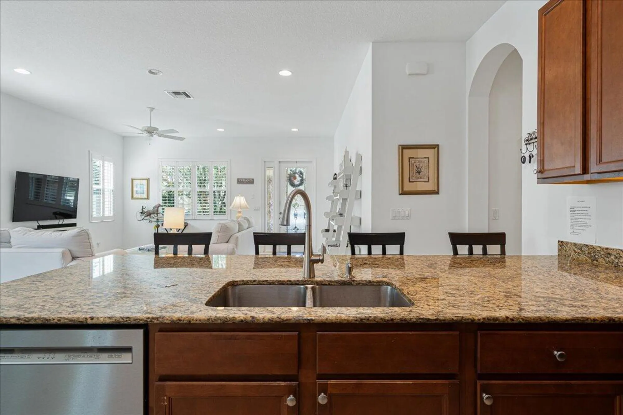 Property Slideshow image 18 of 76 | 10065 sw duccio ln, Port Saint Lucie, FL, 34986