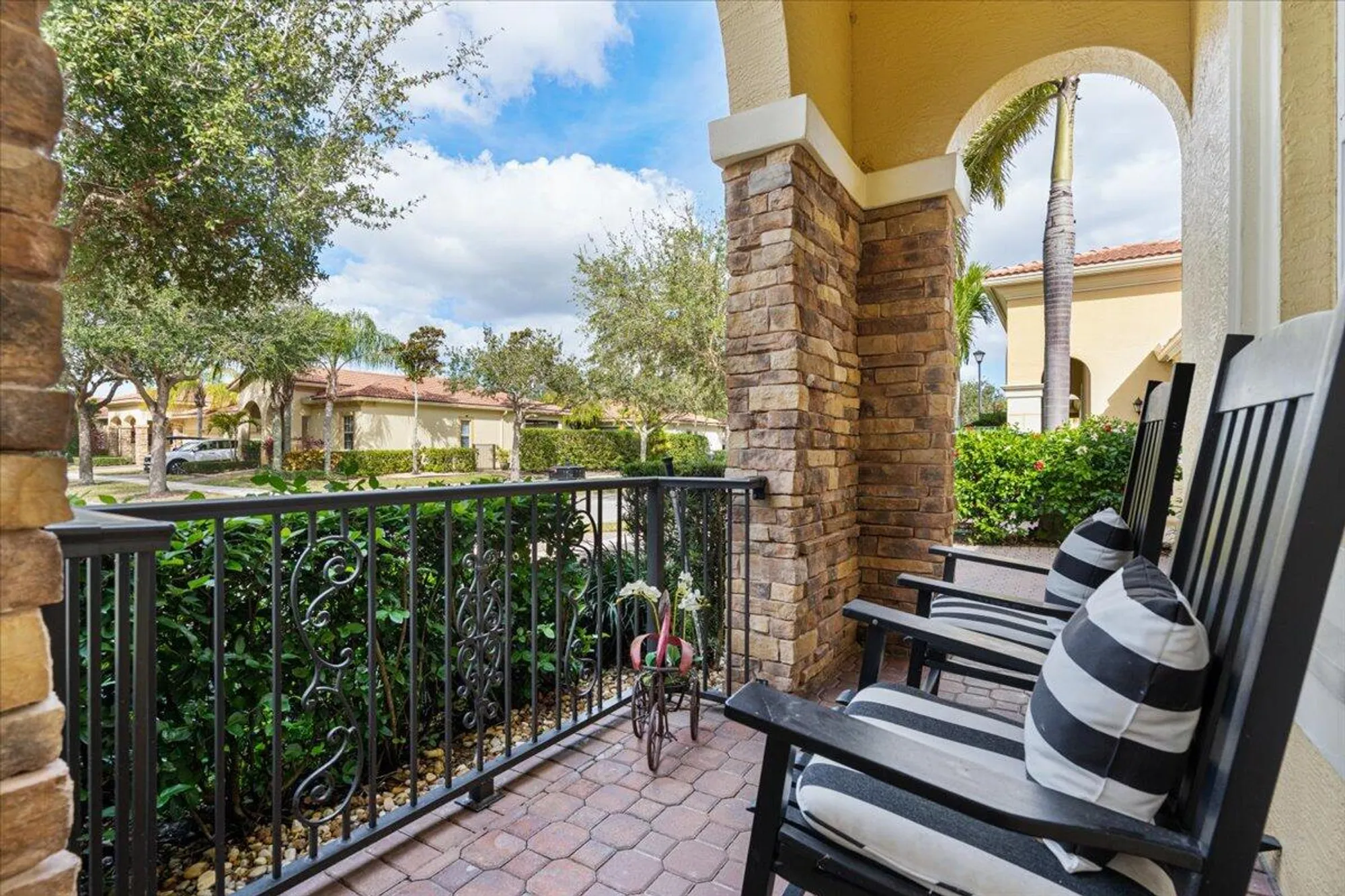 Property Slideshow image 4 of 76 | 10065 sw duccio ln, Port Saint Lucie, FL, 34986