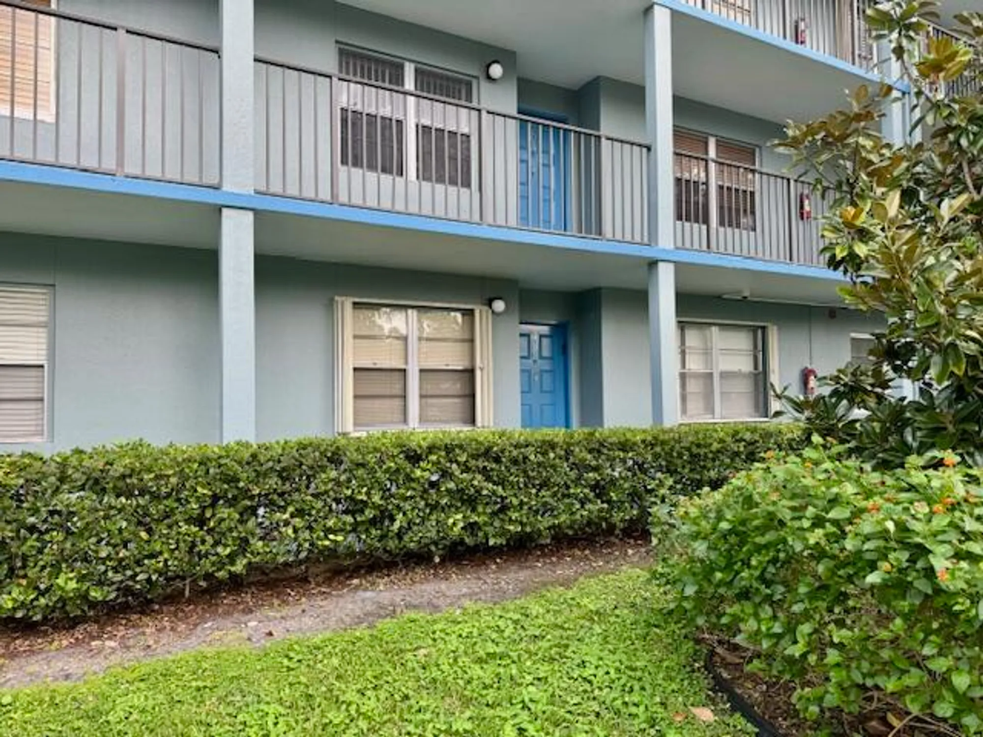 Property Slideshow image 10 of 54 | 1501 sw 134th way 105d, Pembroke Pines, FL, 33027