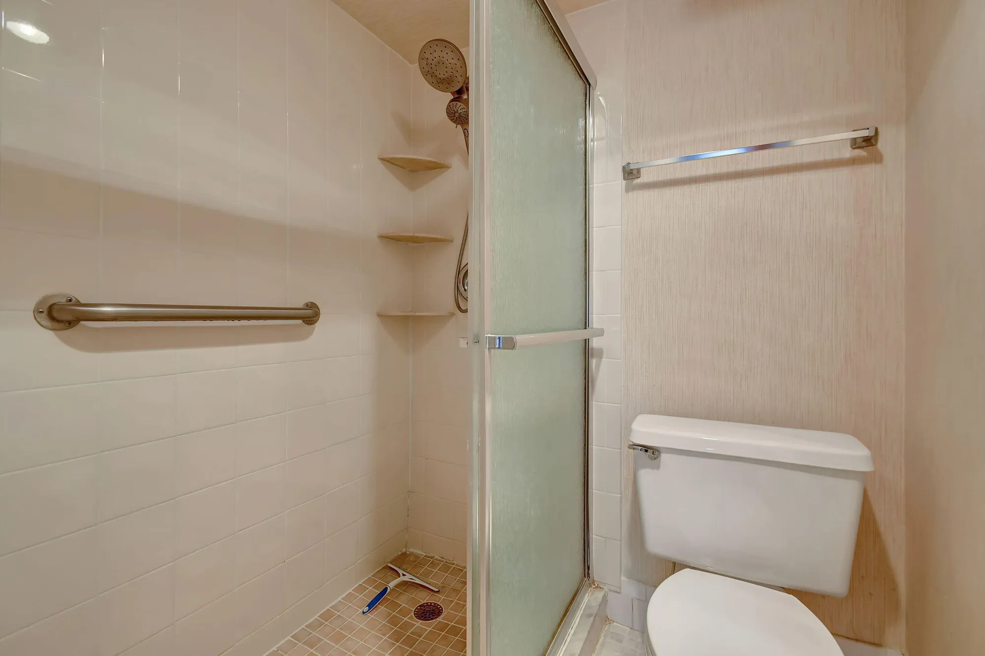 Property Slideshow image 23 of 73 | 6768 10th ave 113, Lake Worth, FL, 33467