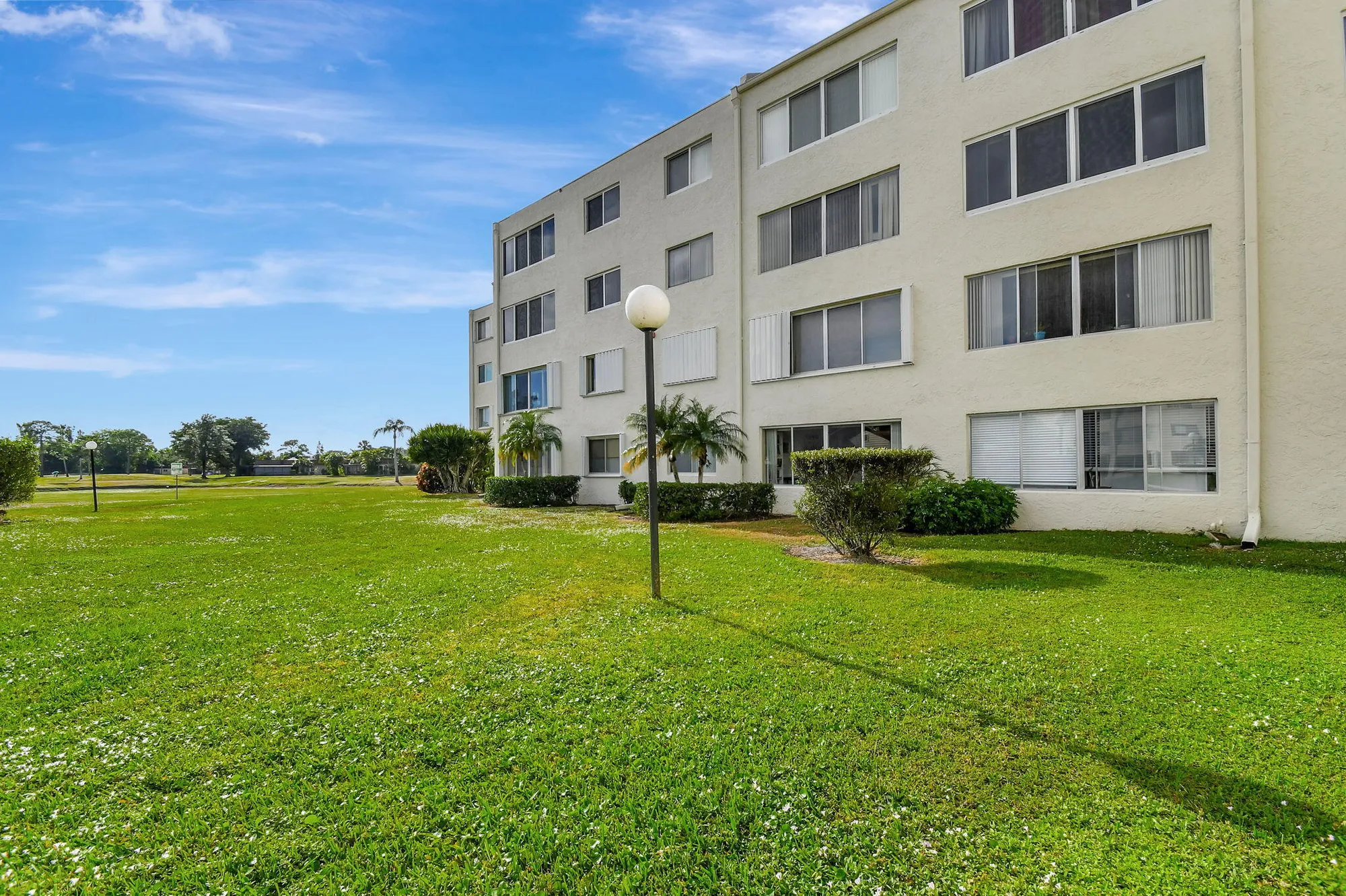 Property Slideshow image 34 of 73 | 6768 10th ave 113, Lake Worth, FL, 33467