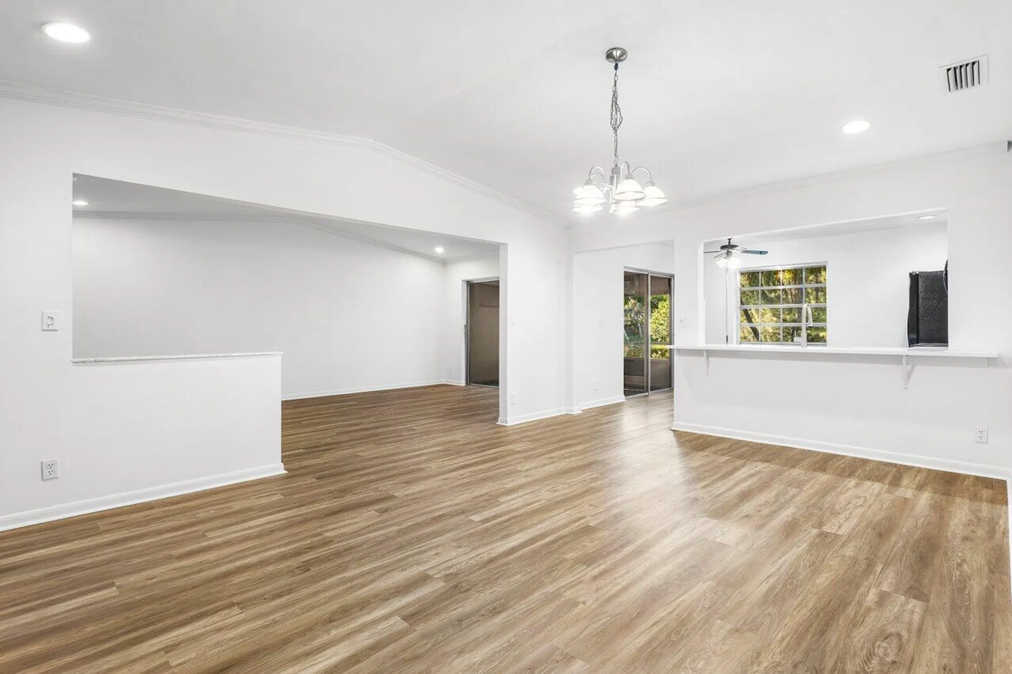 Property Slideshow image 5 of 28 | 5424 viburnum cir, Delray Beach, FL, 33484