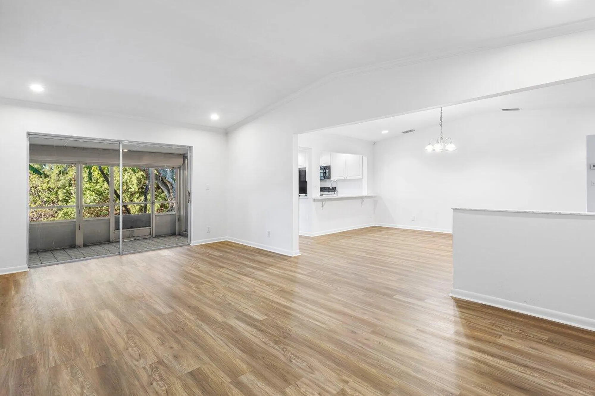 Property Slideshow image 11 of 28 | 5424 viburnum cir, Delray Beach, FL, 33484