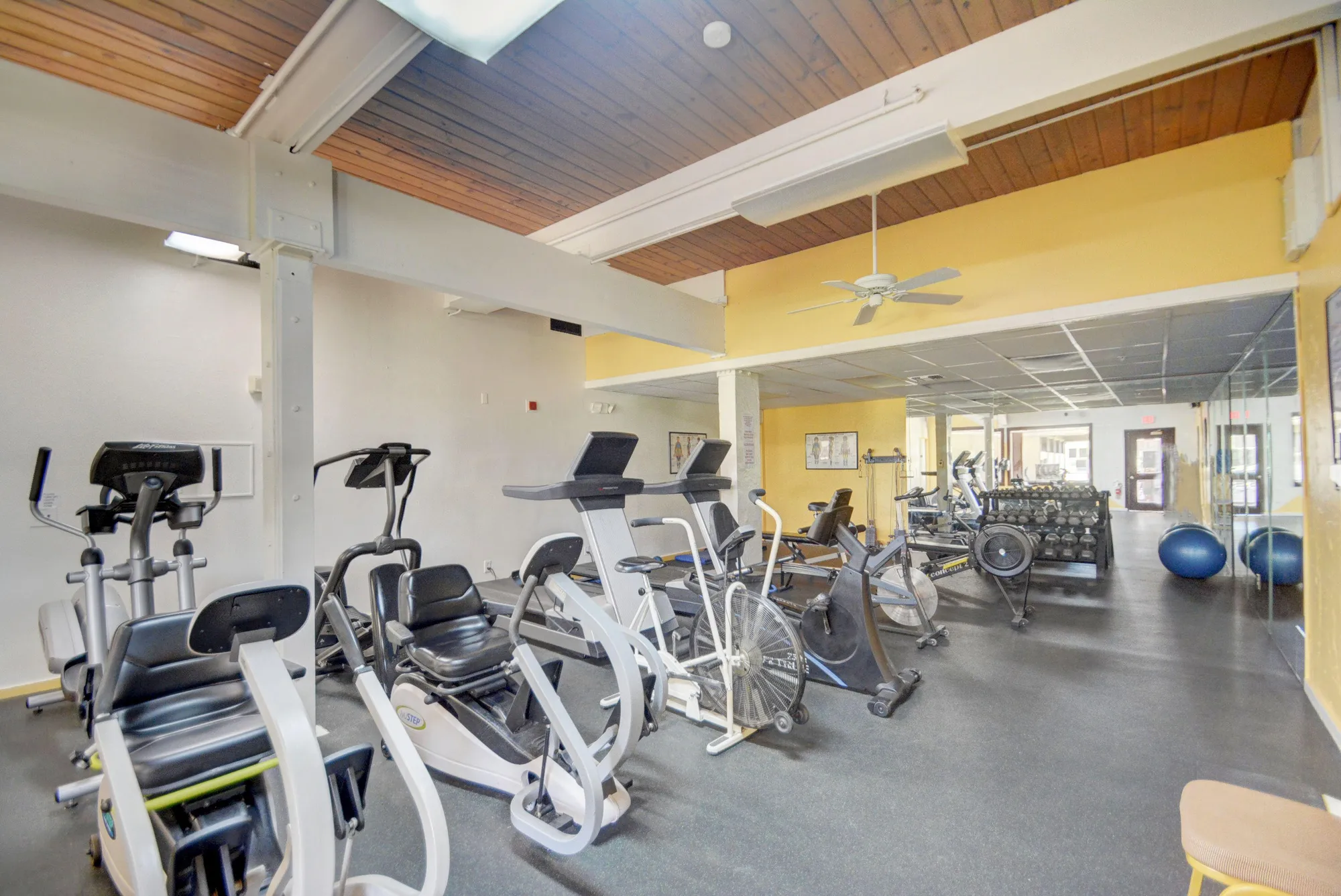 Property Slideshow image 30 of 39 | 13960 via flora h, Delray Beach, FL, 33484