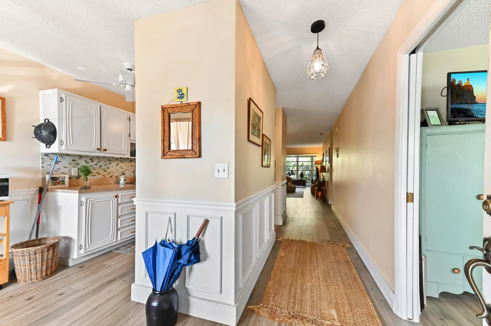 Property Slideshow image 5 of 39 | 13960 via flora h, Delray Beach, FL, 33484