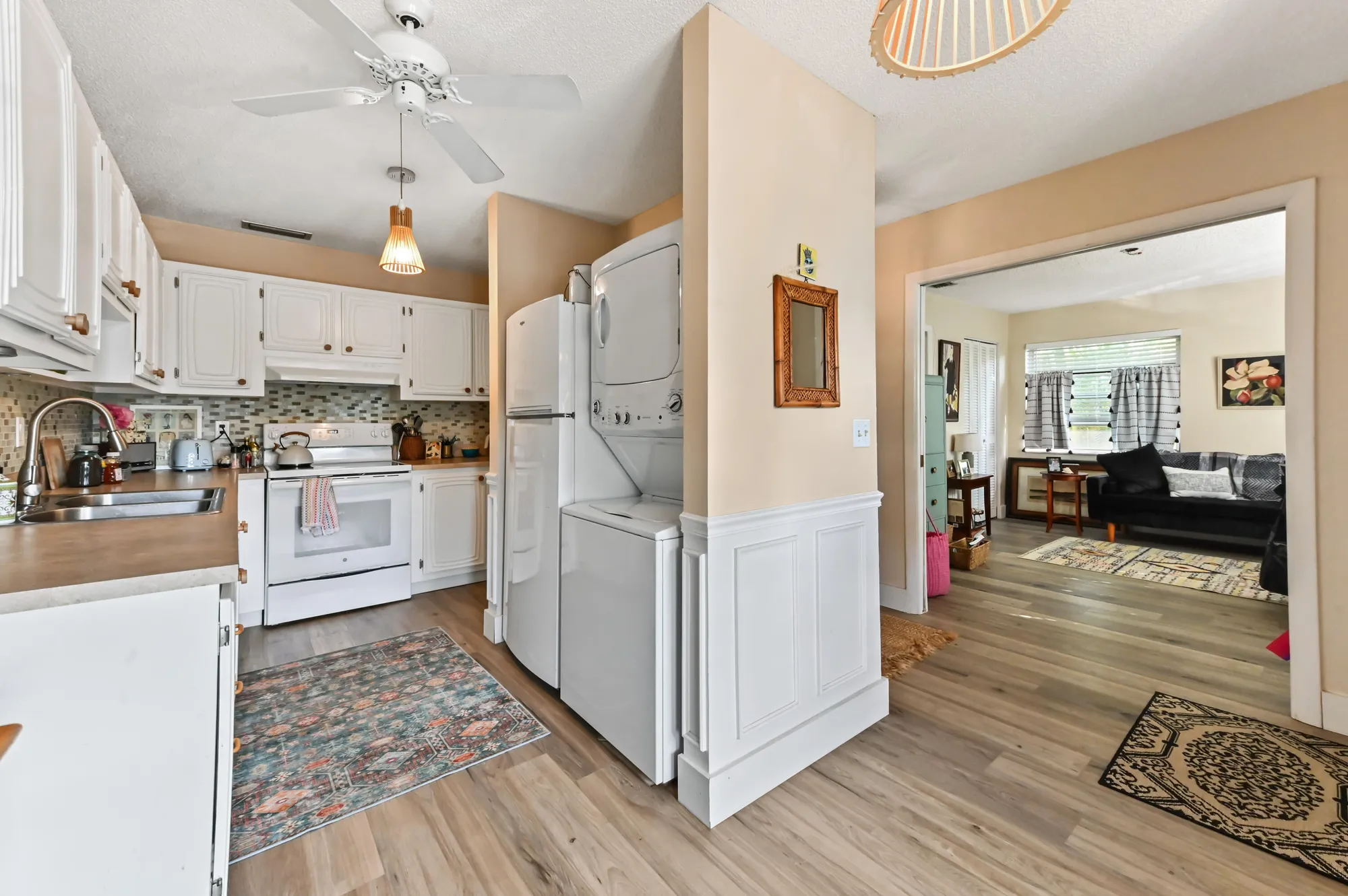 Property Slideshow image 9 of 39 | 13960 via flora h, Delray Beach, FL, 33484