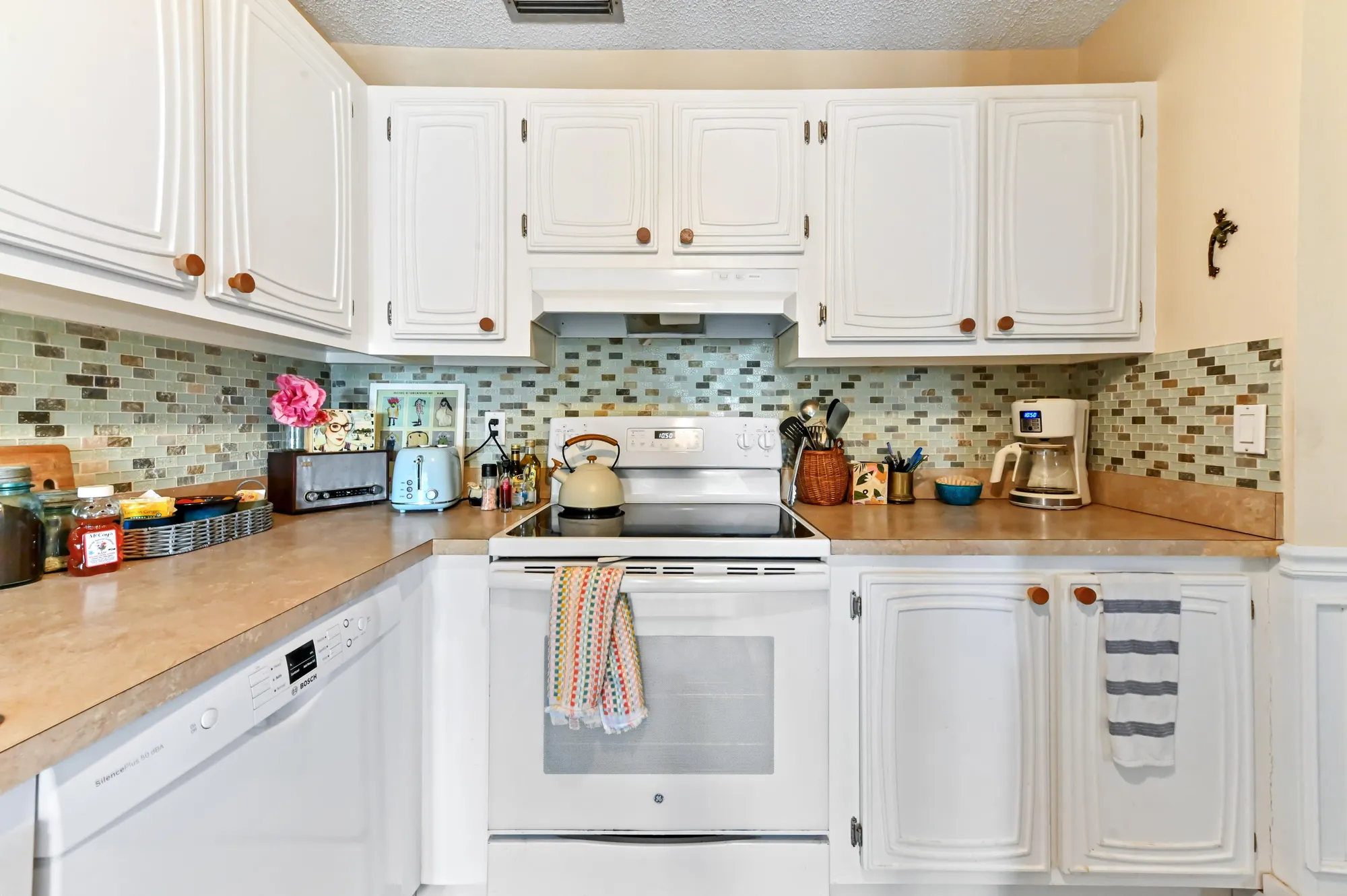 Property Slideshow image 10 of 39 | 13960 via flora h, Delray Beach, FL, 33484