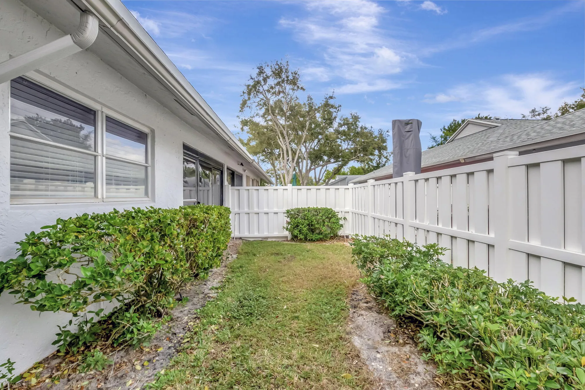 Property Slideshow image 29 of 40 | 8625 raintree ct, Boca Raton, FL, 33496