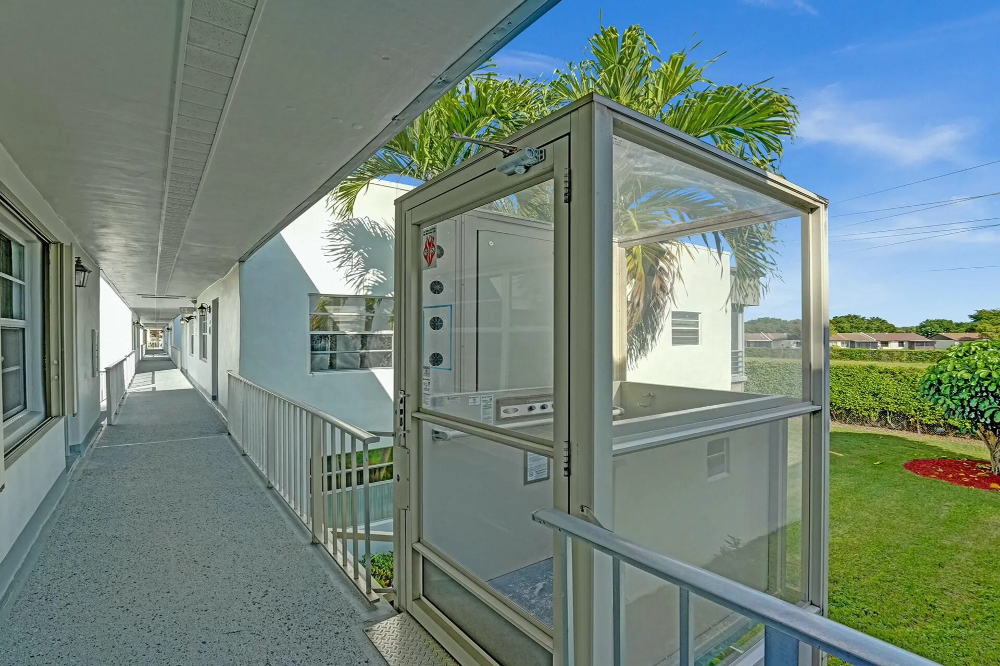Property Slideshow image 16 of 40 | 710 burgundy o, Delray Beach, FL, 33484