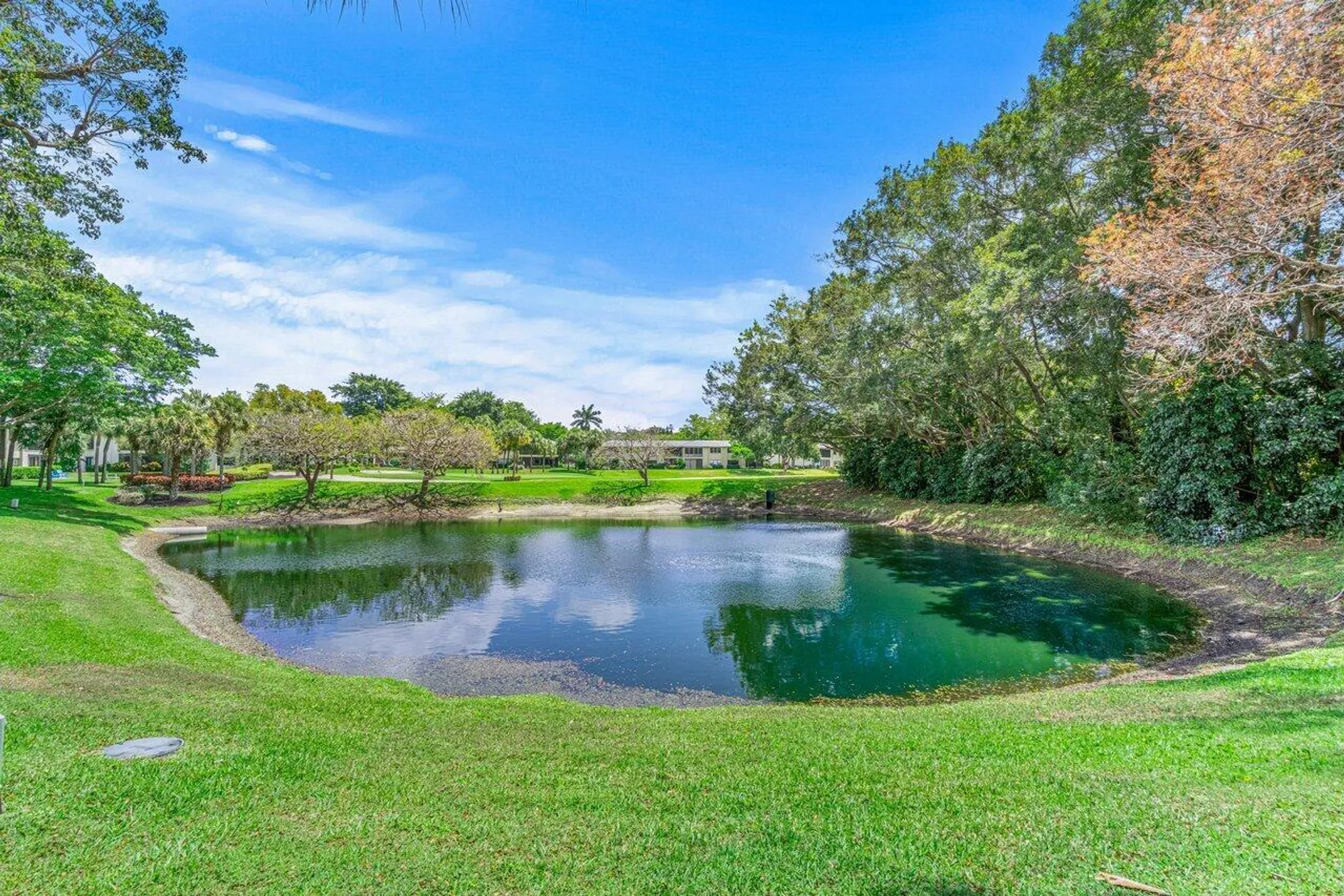 Property Slideshow image 14 of 34 | 22 westgate ln h, Boynton Beach, FL, 33436