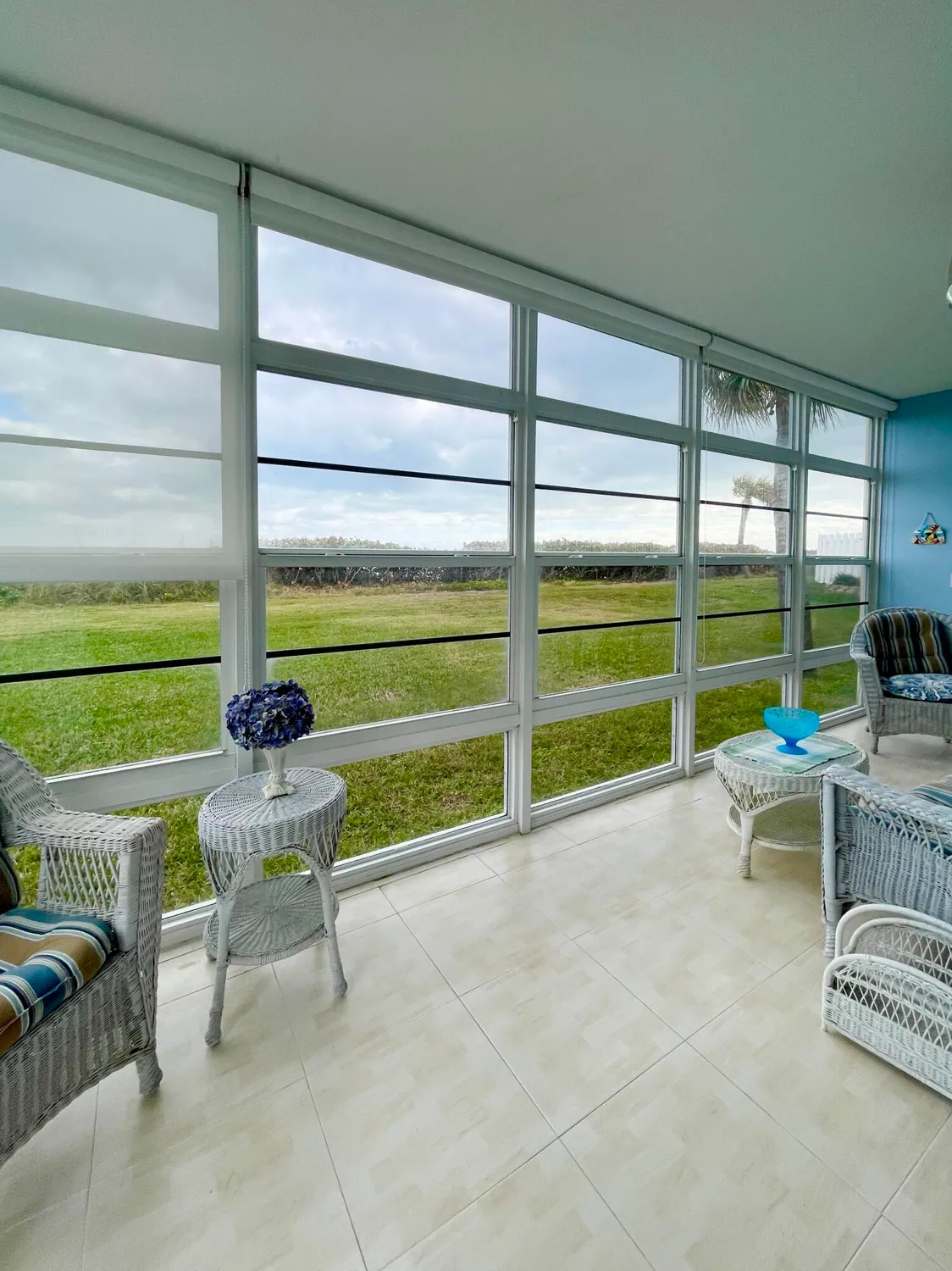 Property Slideshow image 7 of 28 | 5400 a1a apt a2, Vero Beach, FL, 32963