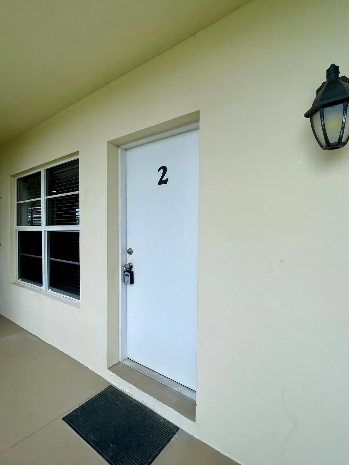 Property Slideshow image 10 of 28 | 5400 a1a apt a2, Vero Beach, FL, 32963