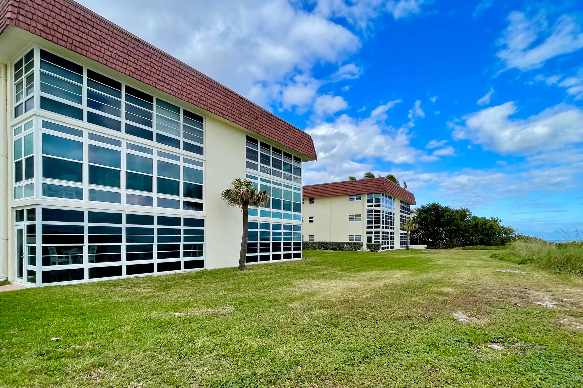 Property Slideshow image 27 of 28 | 5400 a1a apt a2, Vero Beach, FL, 32963