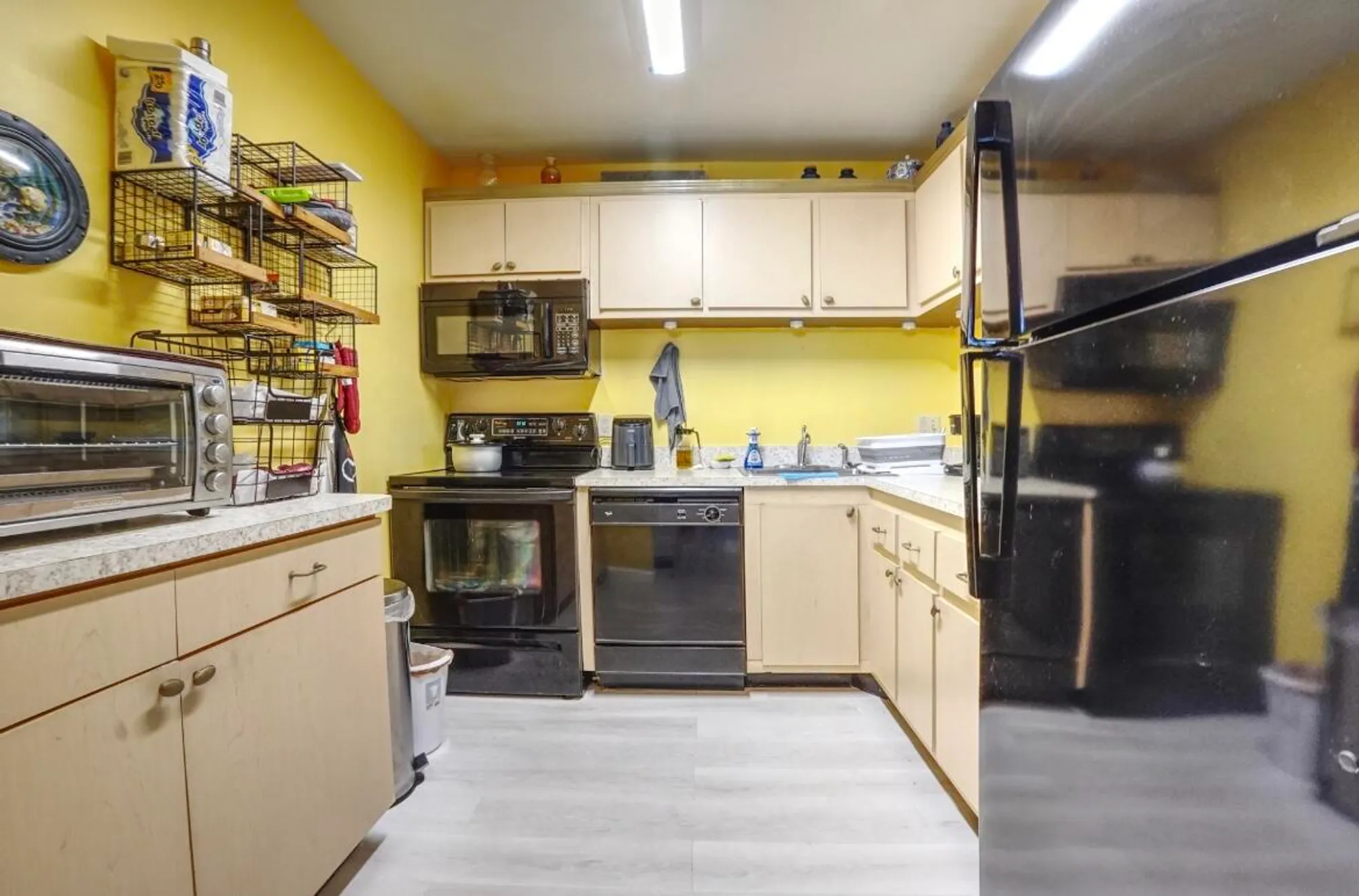 Property Slideshow image 9 of 20 | 12012 greenway cir 209, Royal Palm Beach, FL, 33411