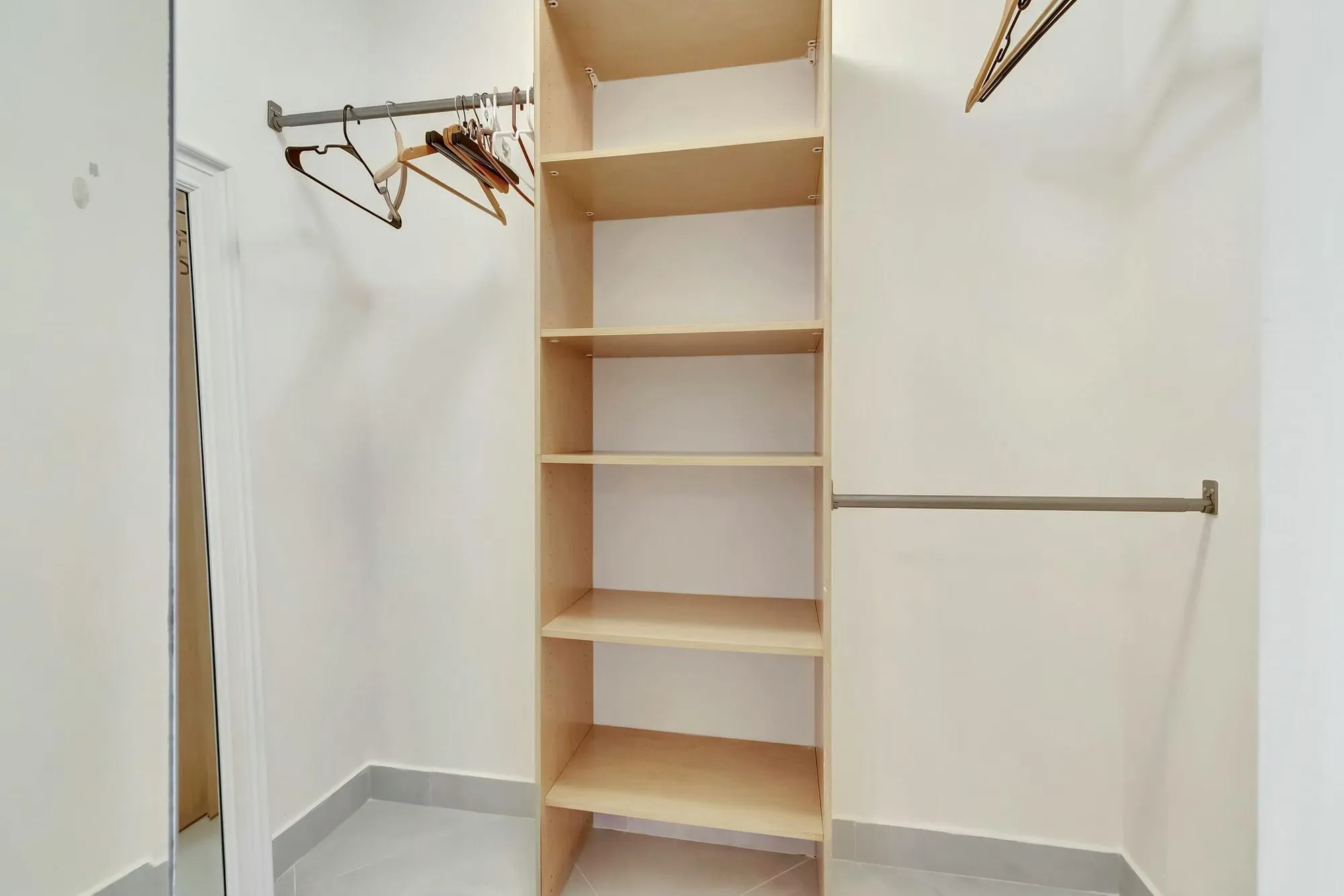 Property Slideshow image 26 of 37 | 7898 eastlake dr apt 7g, Boca Raton, FL, 33433