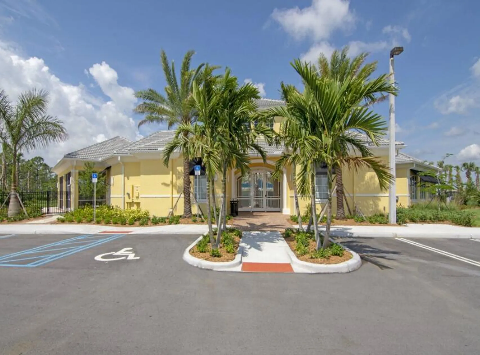 Property Slideshow image 28 of 60 | 11585 sw lake park dr, Port Saint Lucie, FL, 34987