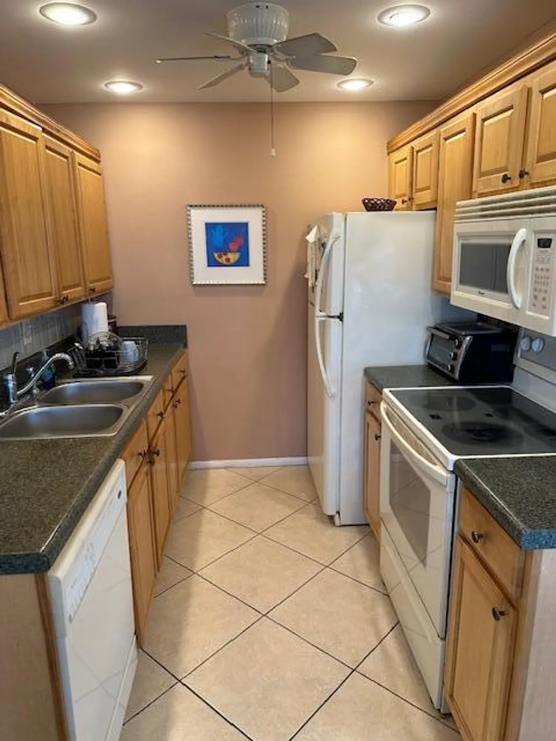 Property Slideshow image 2 of 14 | 4032 exeter b, Boca Raton, FL, 33434