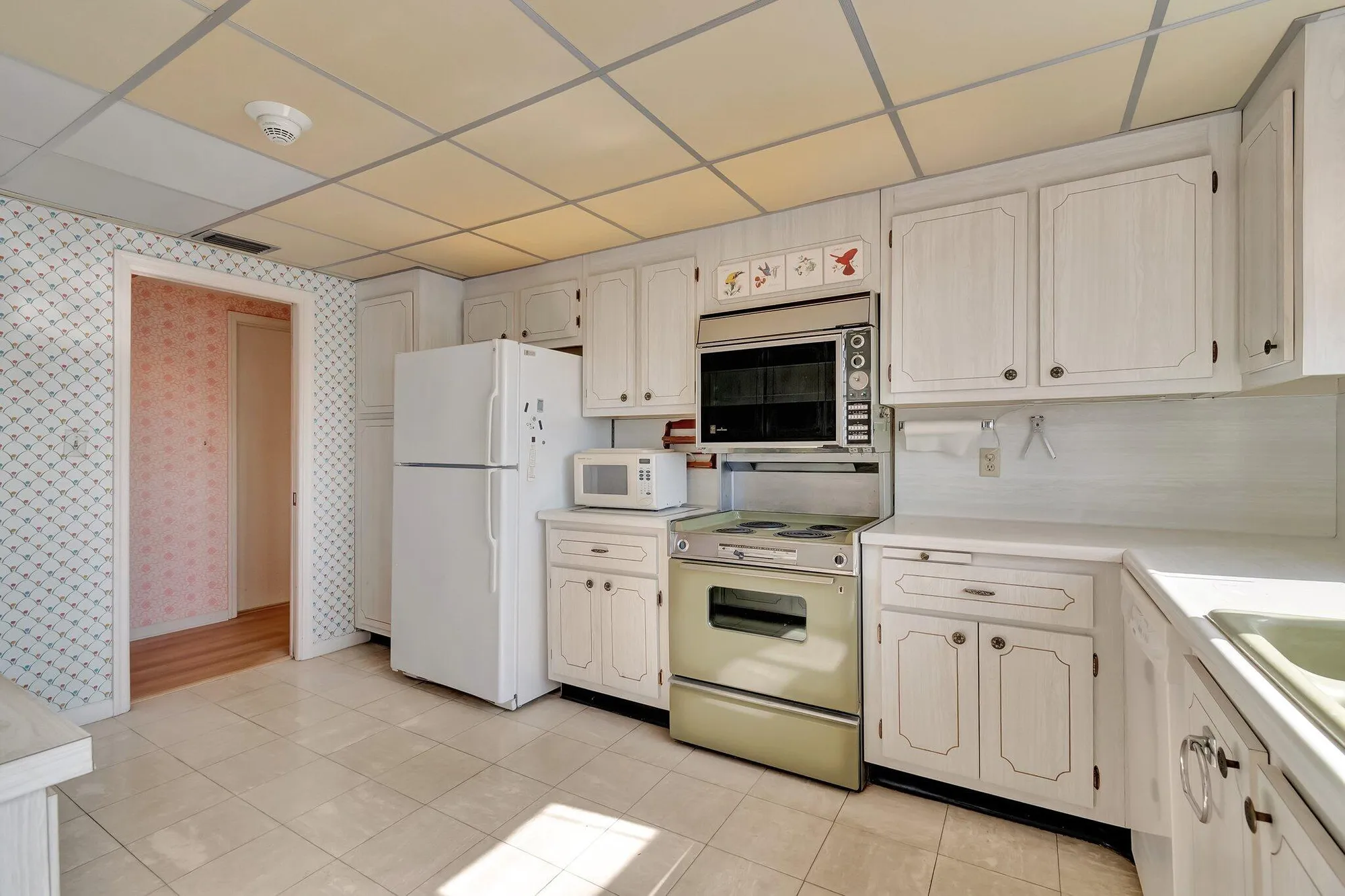 Property Slideshow image 27 of 66 | 220 macfarlane dr s-801, Delray Beach, FL, 33483